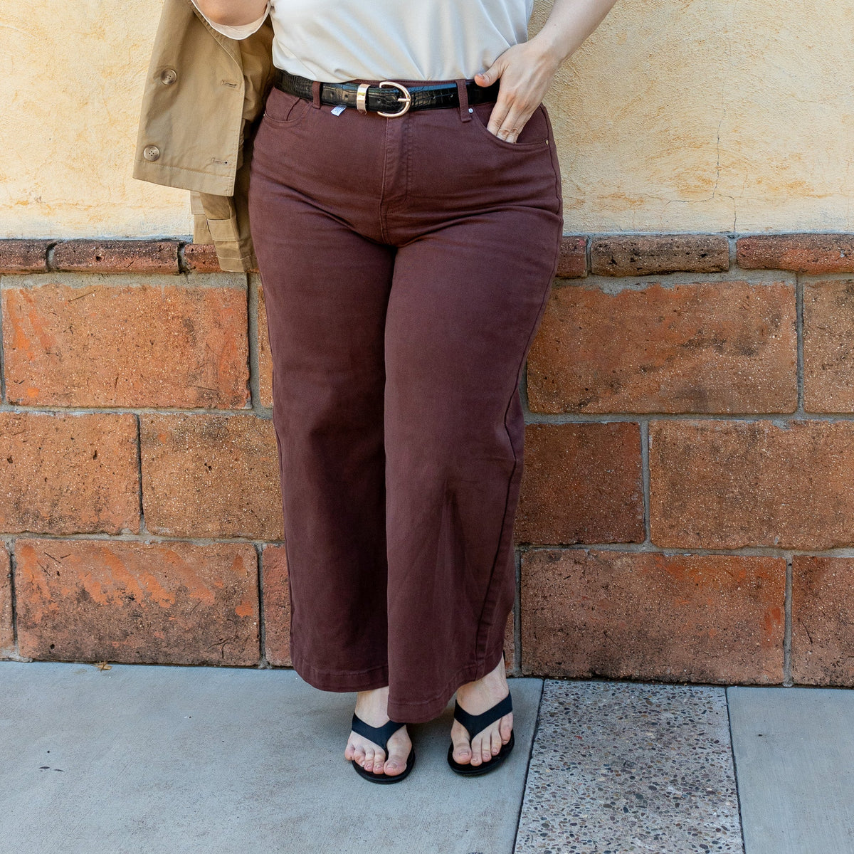 Jeans para Curvys stretch y tiro alto. Cortes skinny, recto, campanas y anchos.