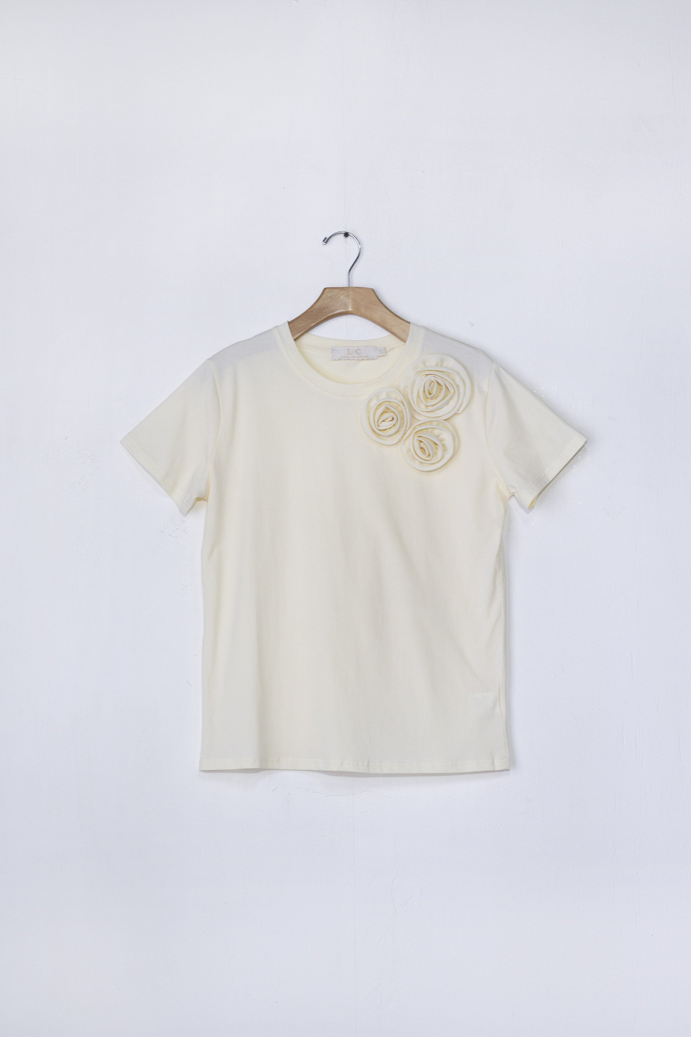 Blusa con Detalle de Flores