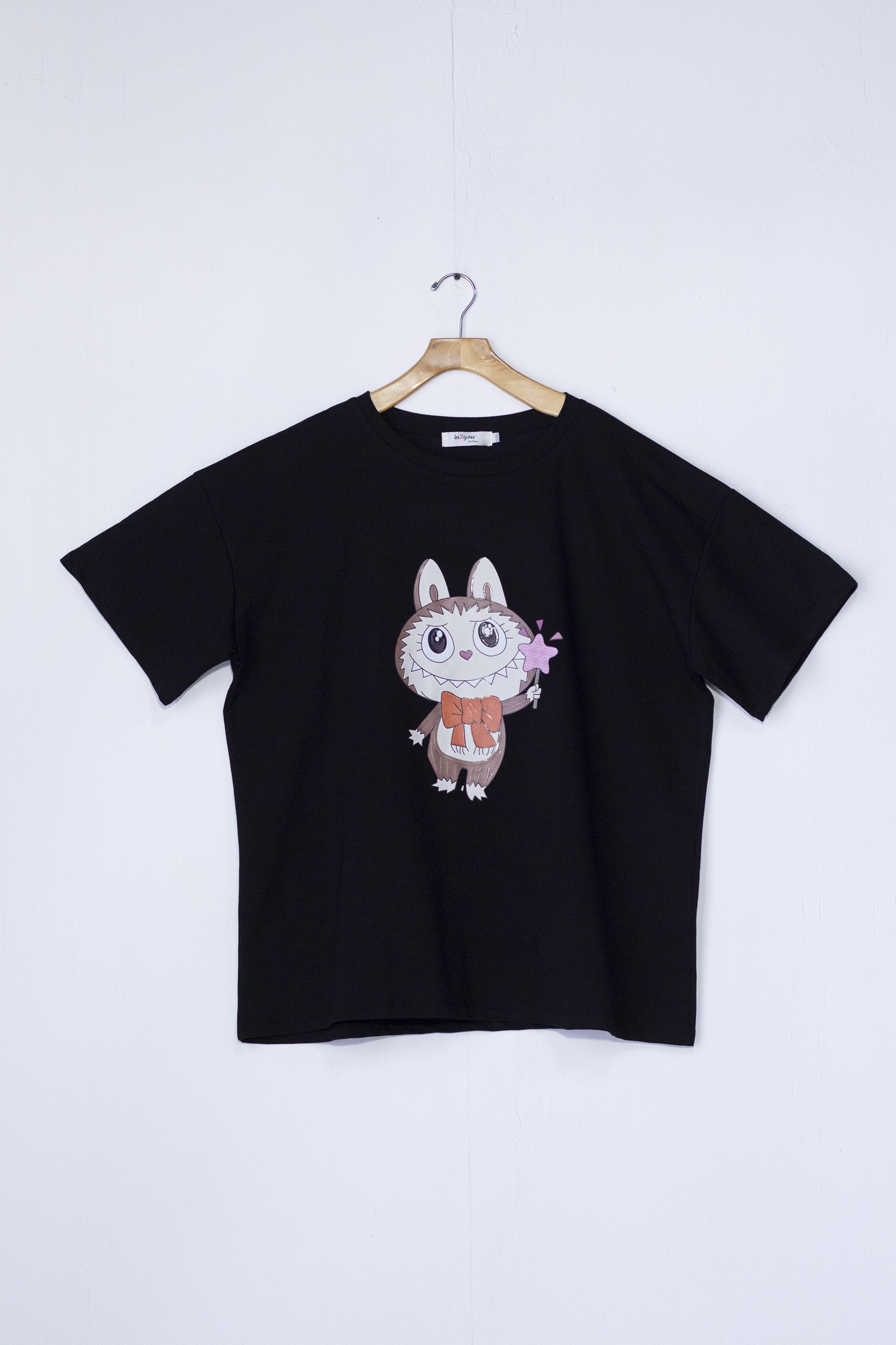 Playera Oversize Labubu Estrella negra