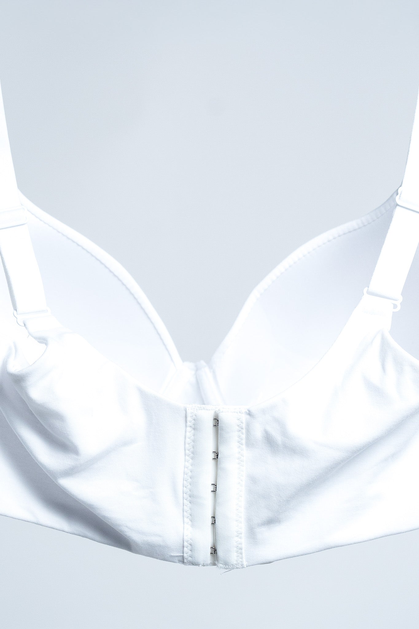 Bra Curvy Sin Costura Liso Copa D Talla 38 Invisible Realce