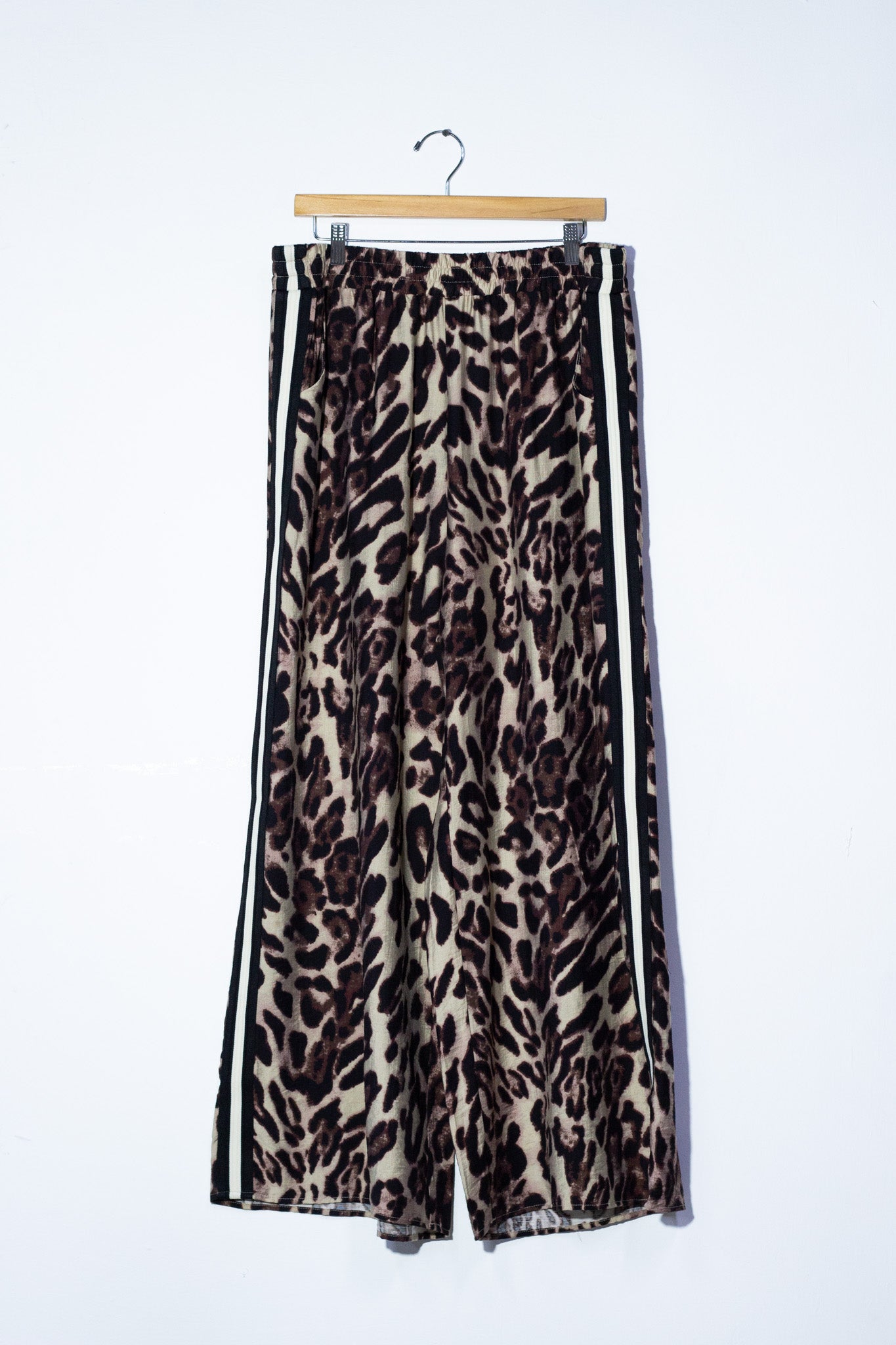 Pantalon recto animal print