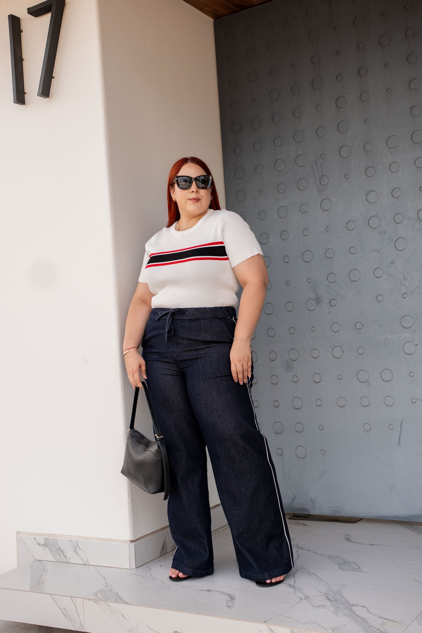 Blusa Canalada con Líneas Curvy Blanca