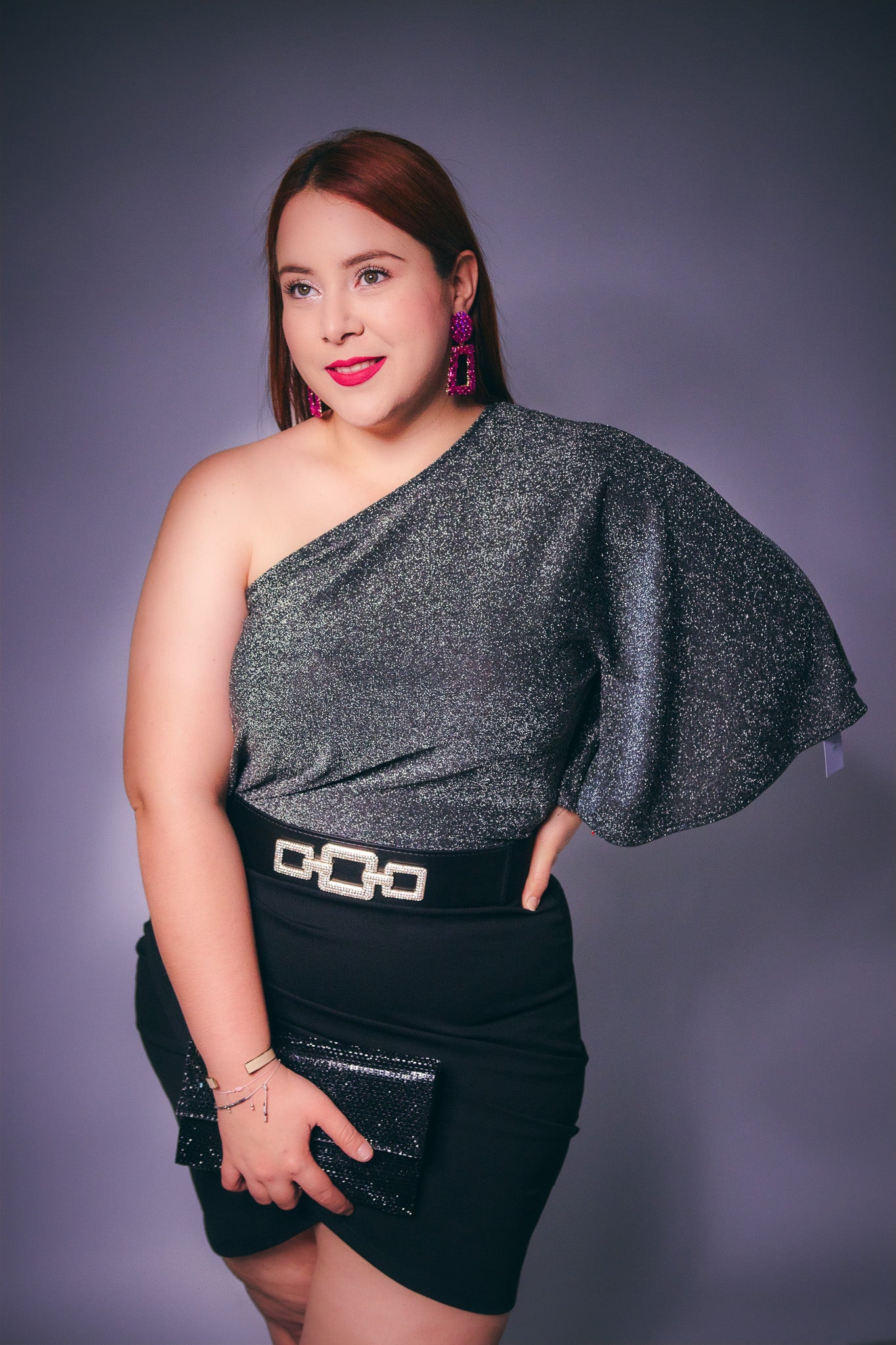 Vestido One Shoulder con Brillos Plata Plus Size para Mujer