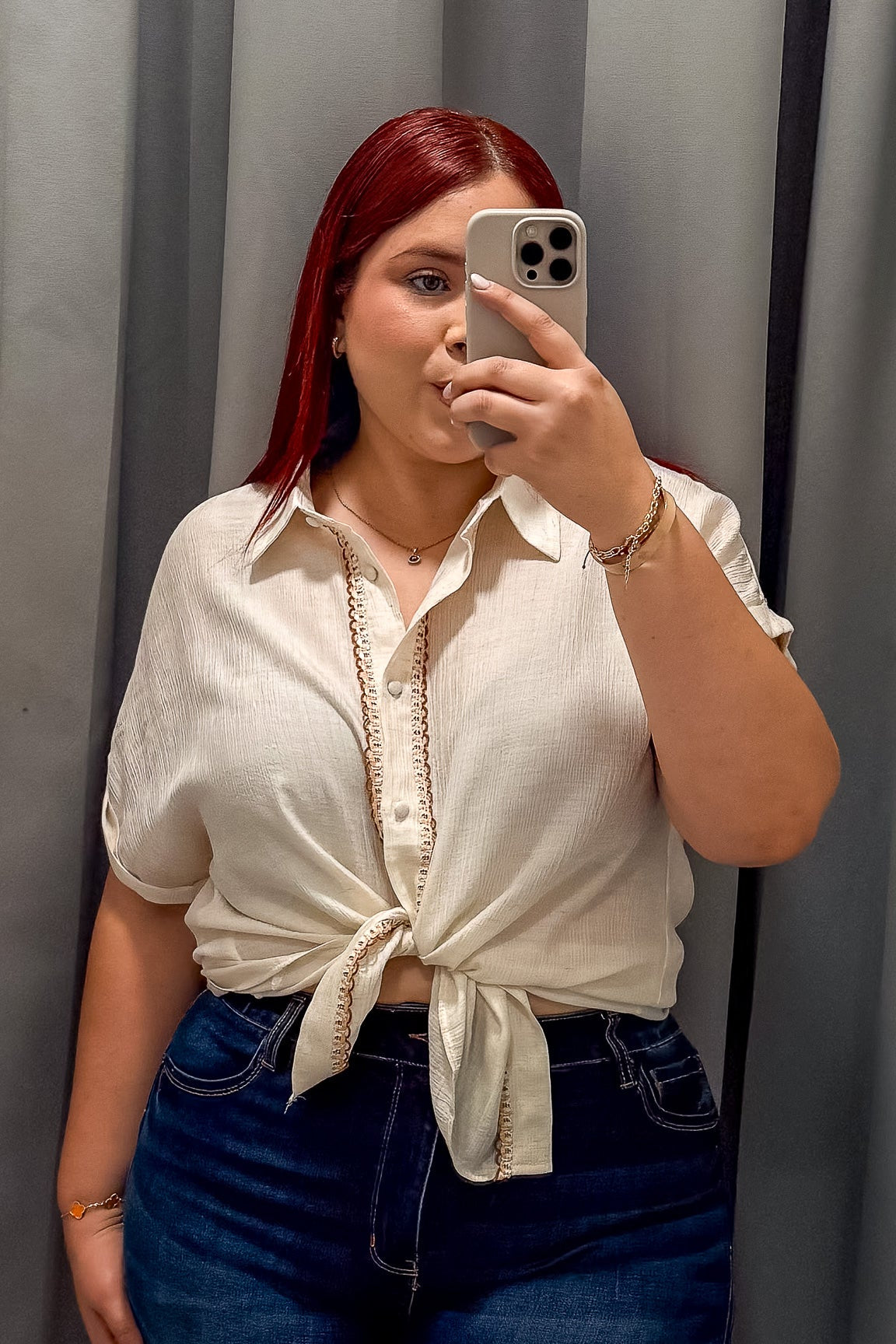 Camisa Curvy Lino Manga Corta Bordado Galon Placket Ivory