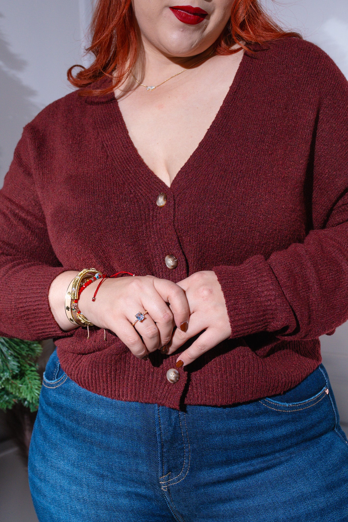 Suéter liso c/botones tinto