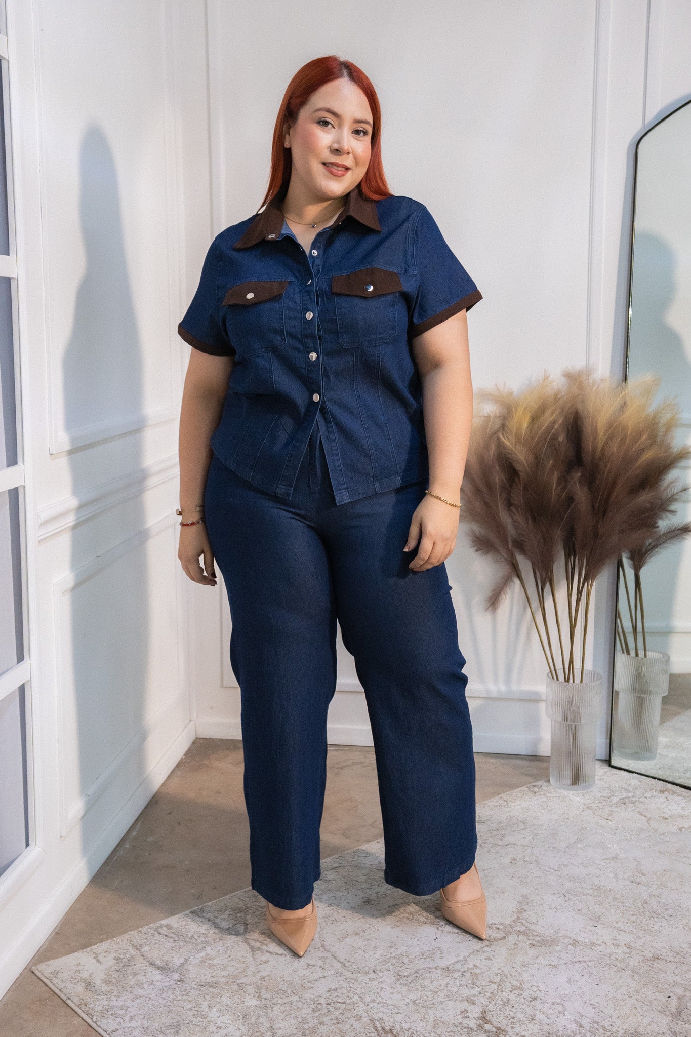 Set pantalon camisa con bolsas cafe