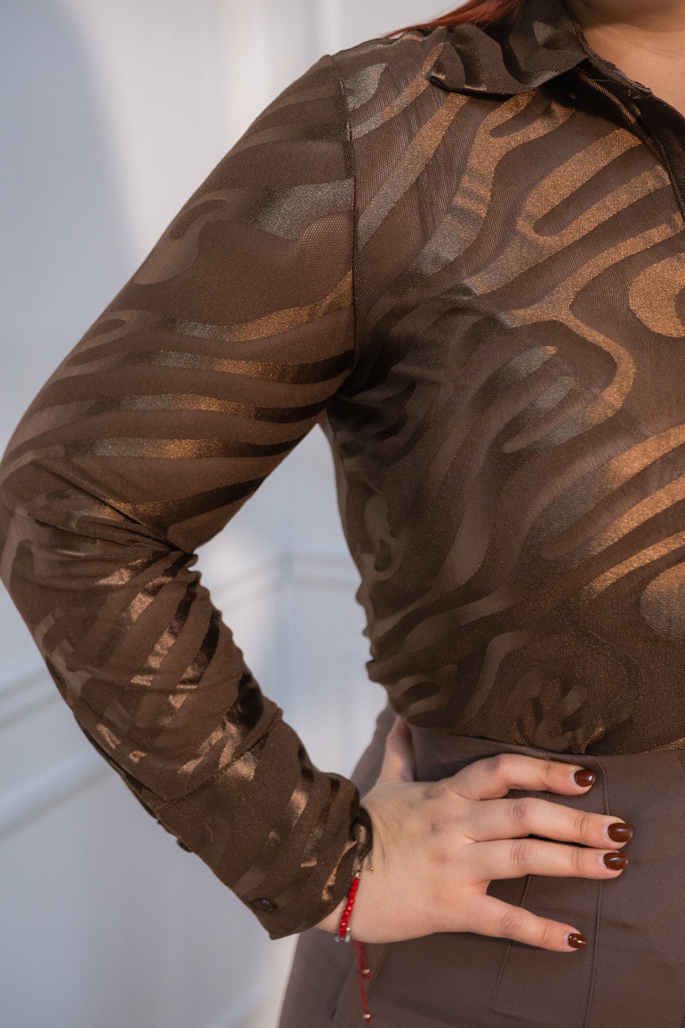 Camisa mesh con franjas cafe