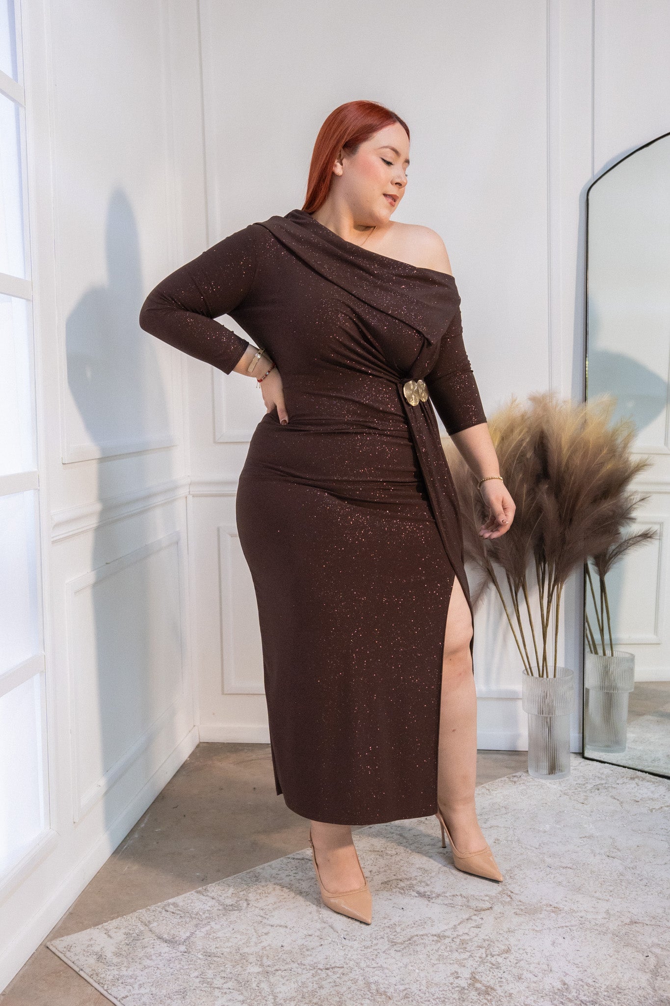 Vestido glitter cruzado cafe