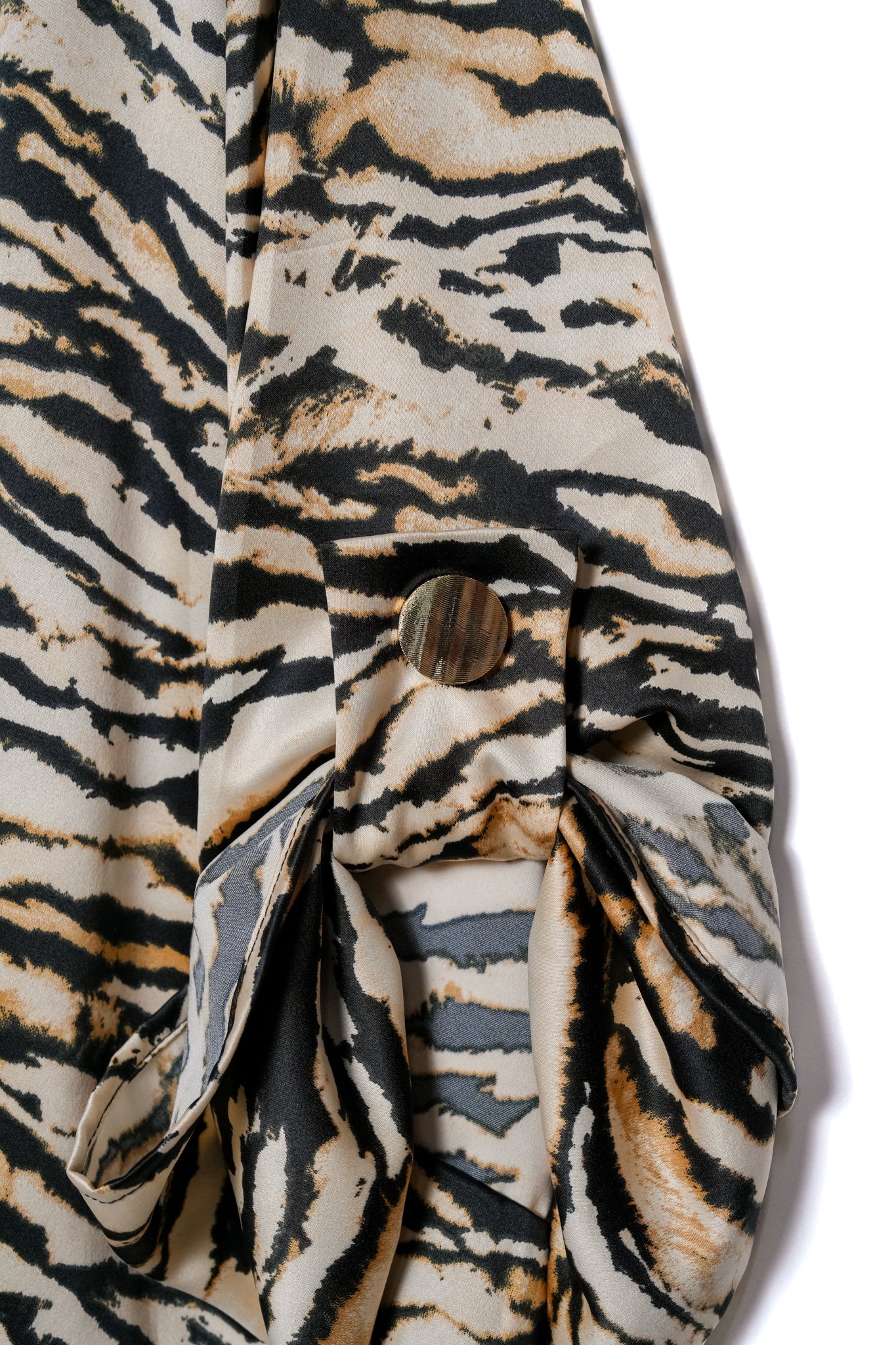 Beige 3/4 sleeve print blouse