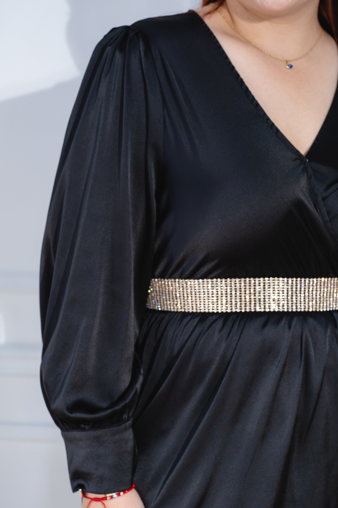 Vestido corto cruzado satin negro