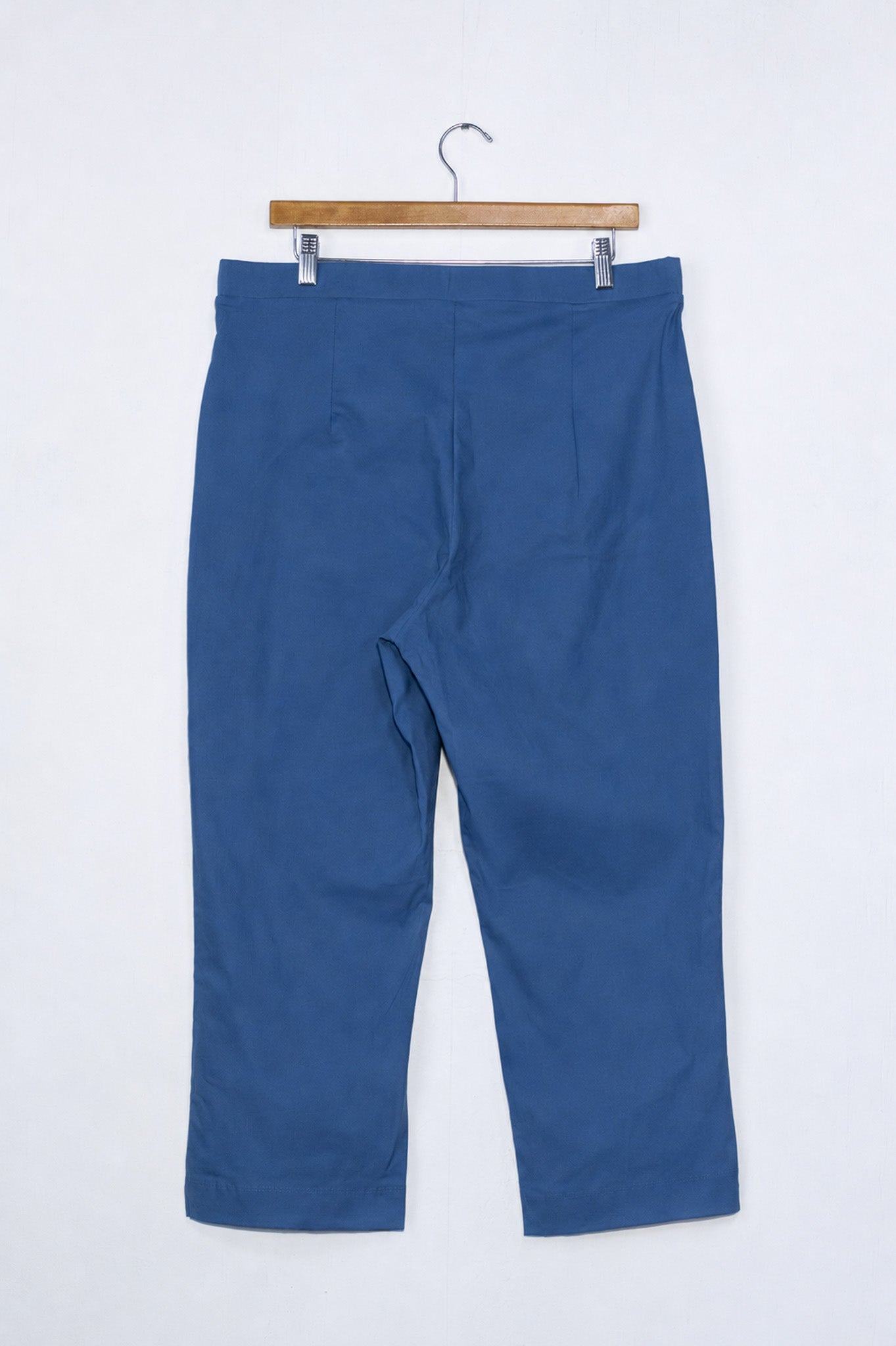 Pantalon Capri Curvy Stretch Ajustado Cintura Alta azul