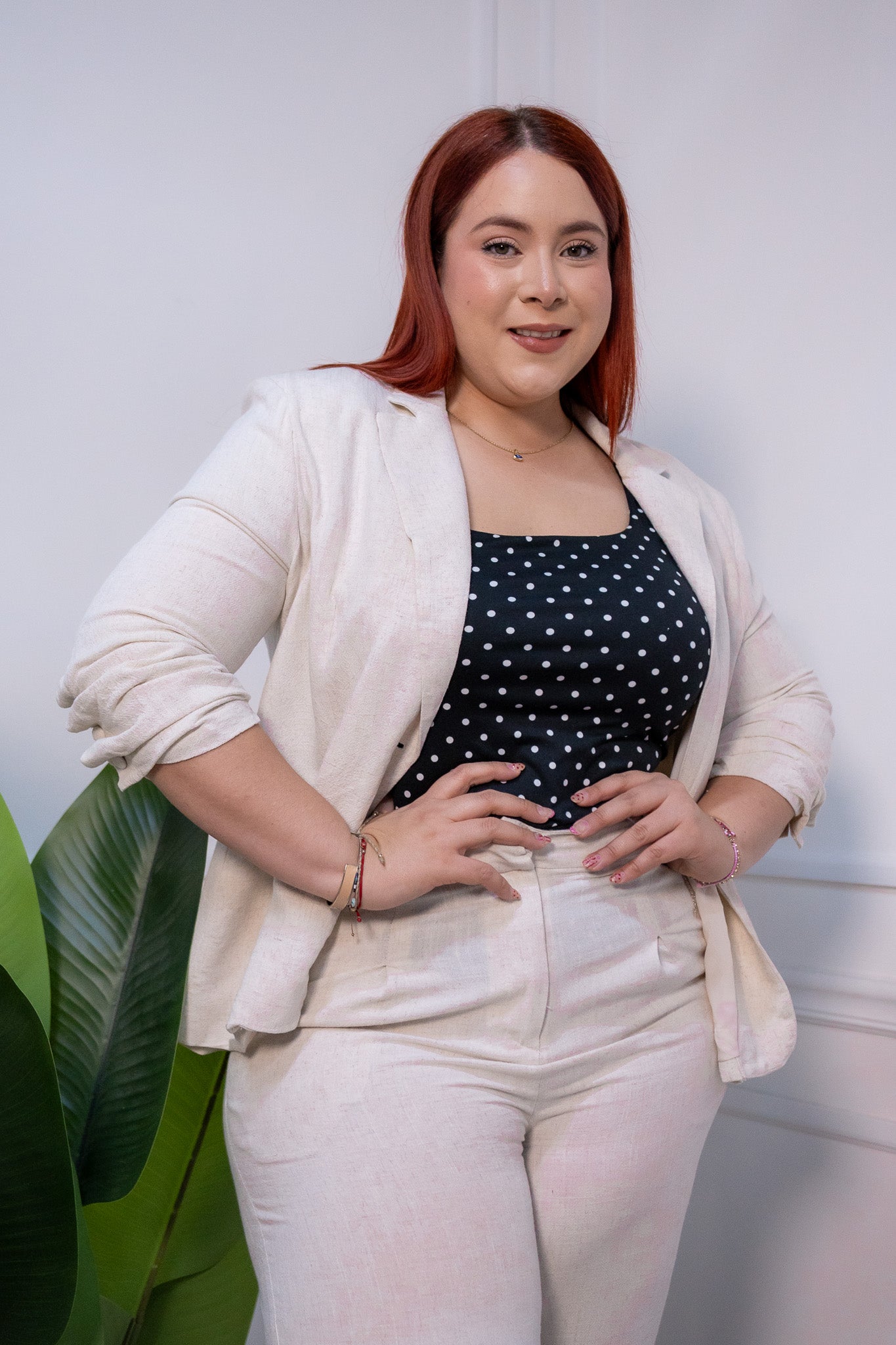 Conjunto Curvy Blazer y Pantalón Lino Minimalista Elegante