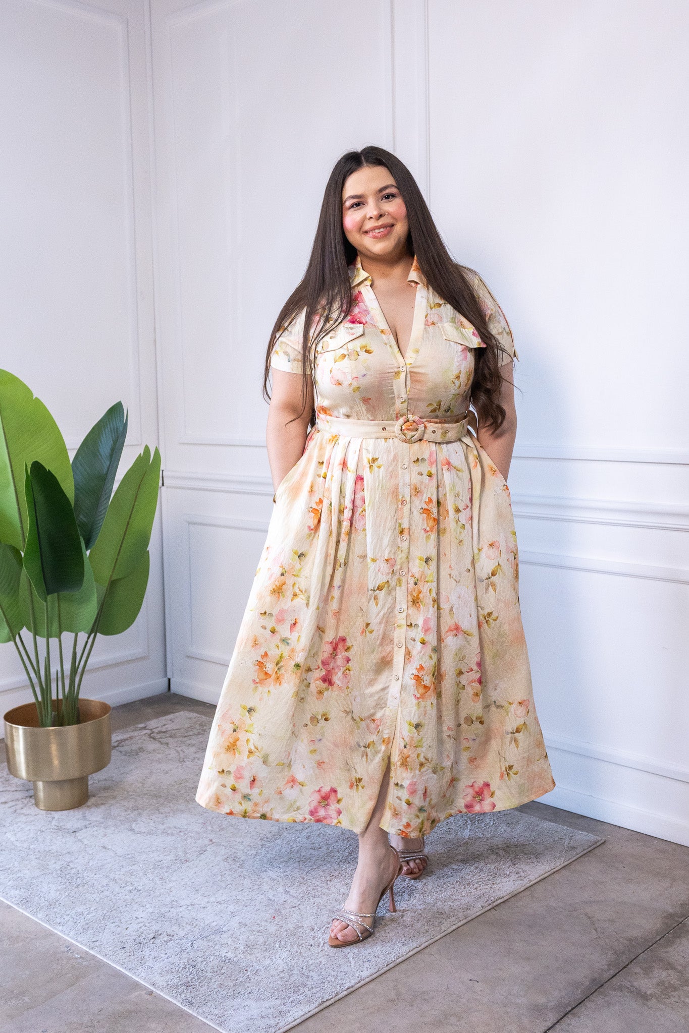 Vestido Curvy con Botones Estampado Floral Estiliza Figura