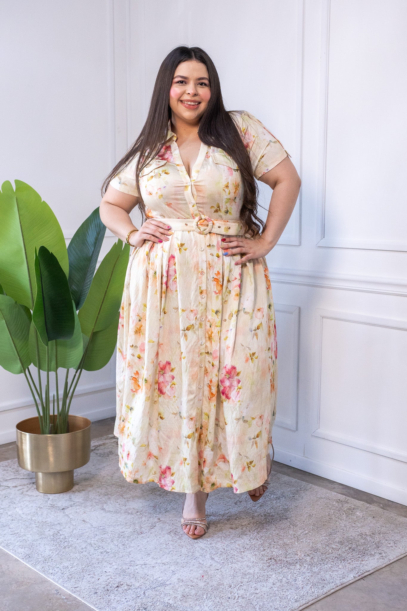 Vestido Curvy con Botones Estampado Floral Estiliza Figura