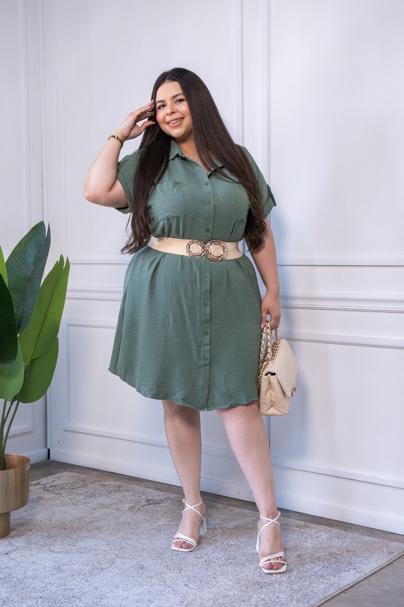 Vestido tipo camisa liso, para uso casual y de oficina.