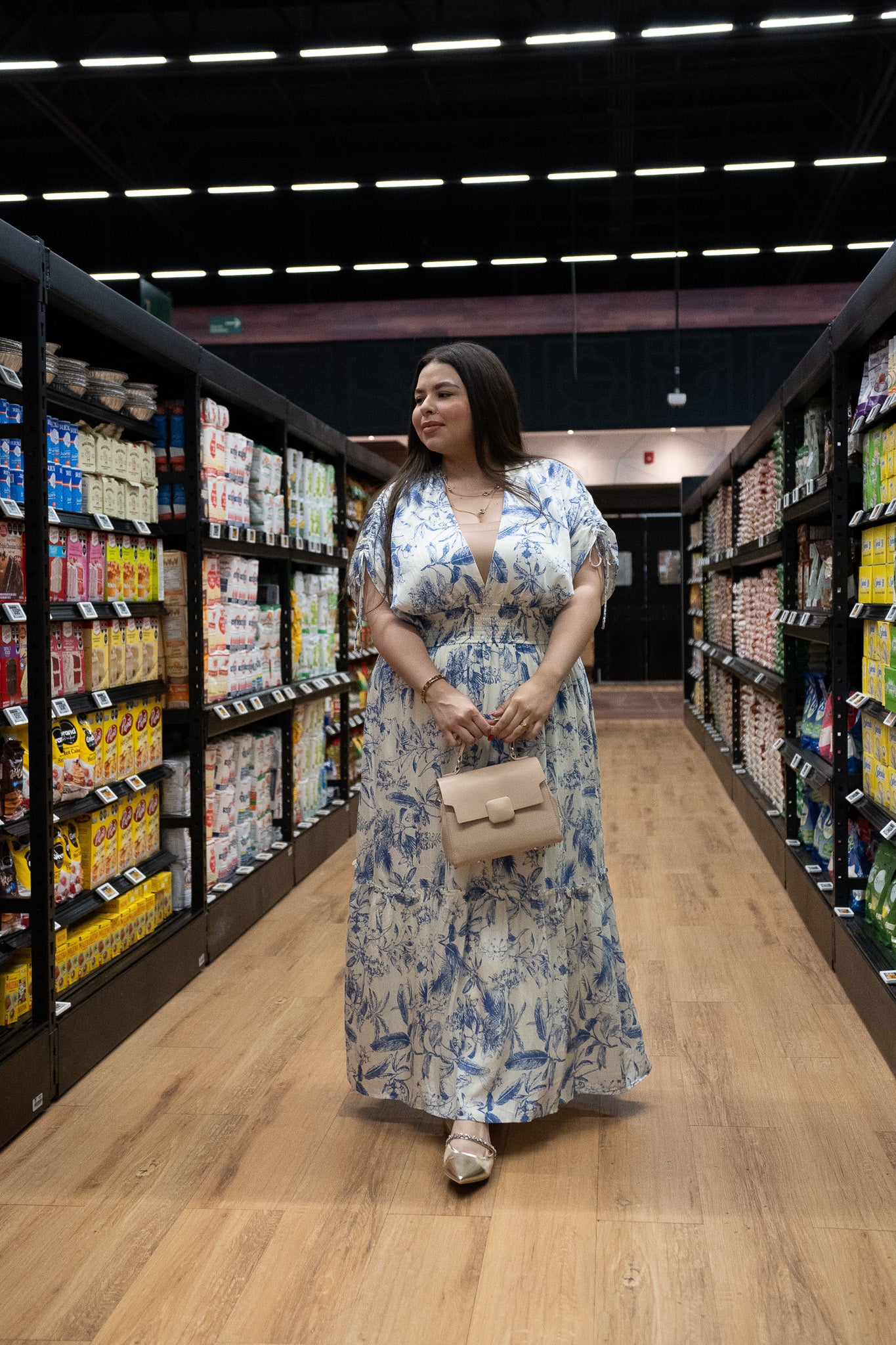 Vestido Curvy Largo Escote V Azul Cintura Elástica Versatil