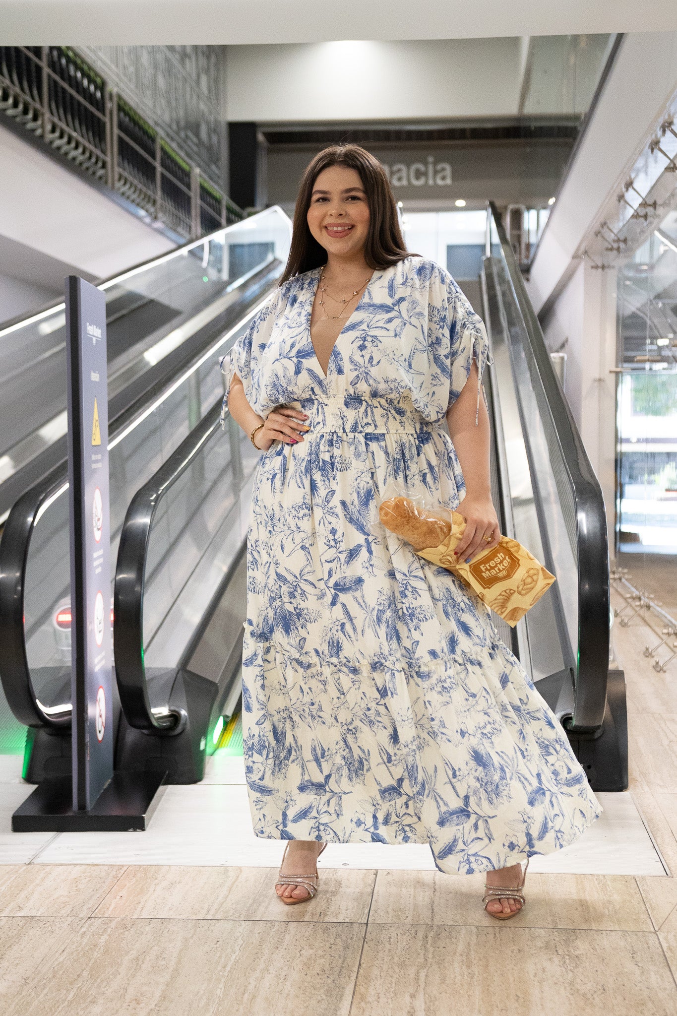 Vestido Curvy Largo Escote V Azul Cintura Elástica Versatil
