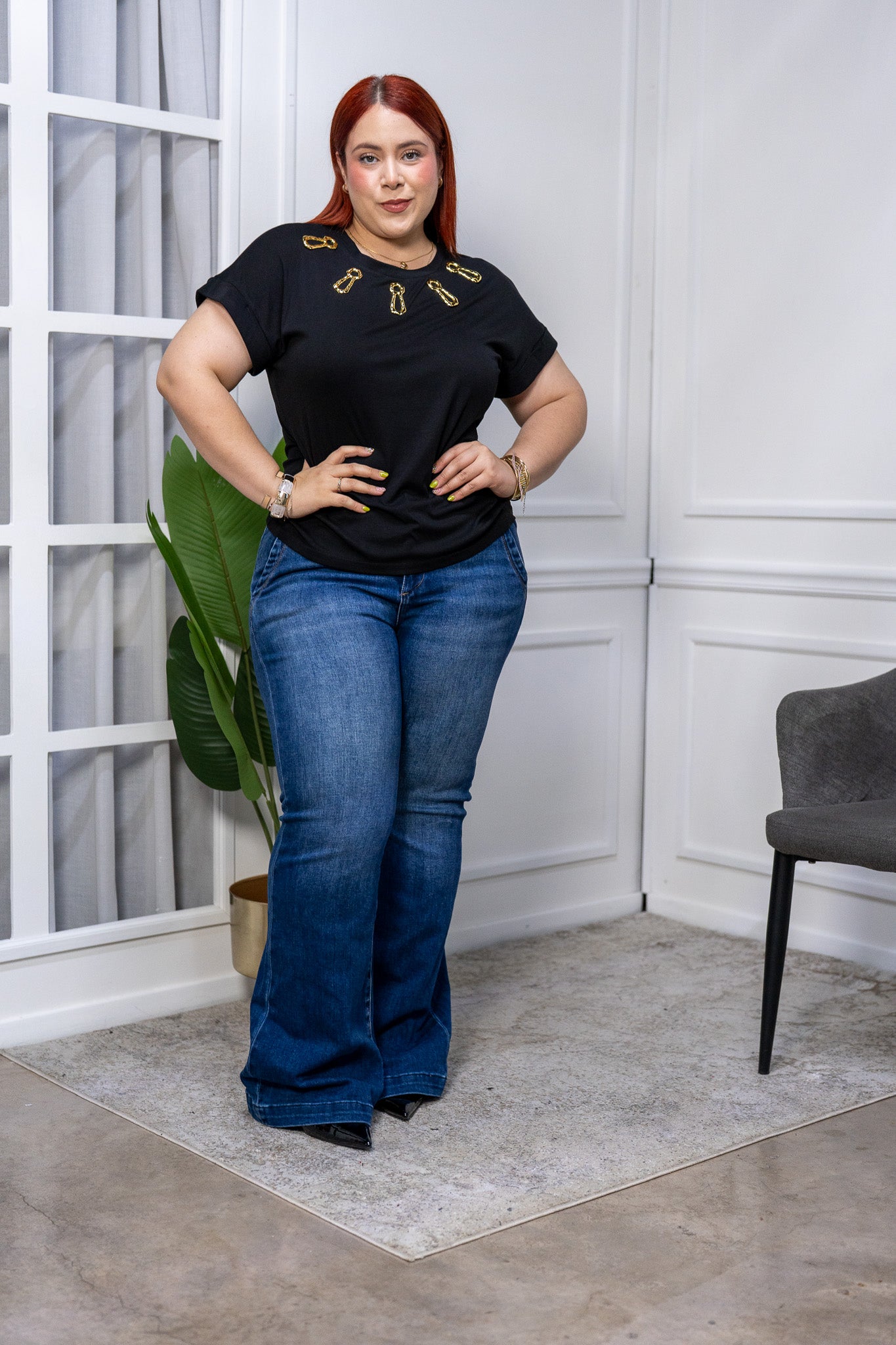 Blusa Curvy Básica Algodón Stretch Hebilla Dorada Versátil