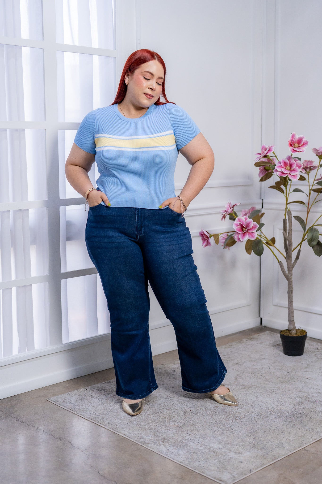 Blusa Curvy de Punto Acanalado (Rib) Azul con Franja amarilla