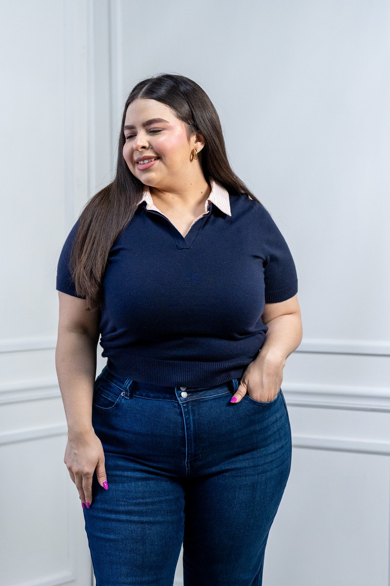 Blusa Curvy Acanalada Azul Marino con Cuello Camisero