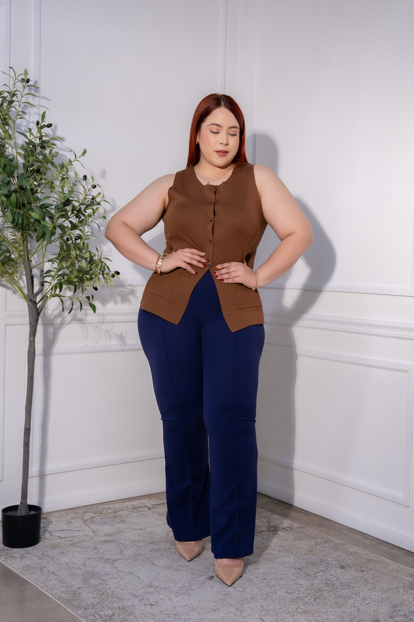 chaleco de punto c/bolsa cafe