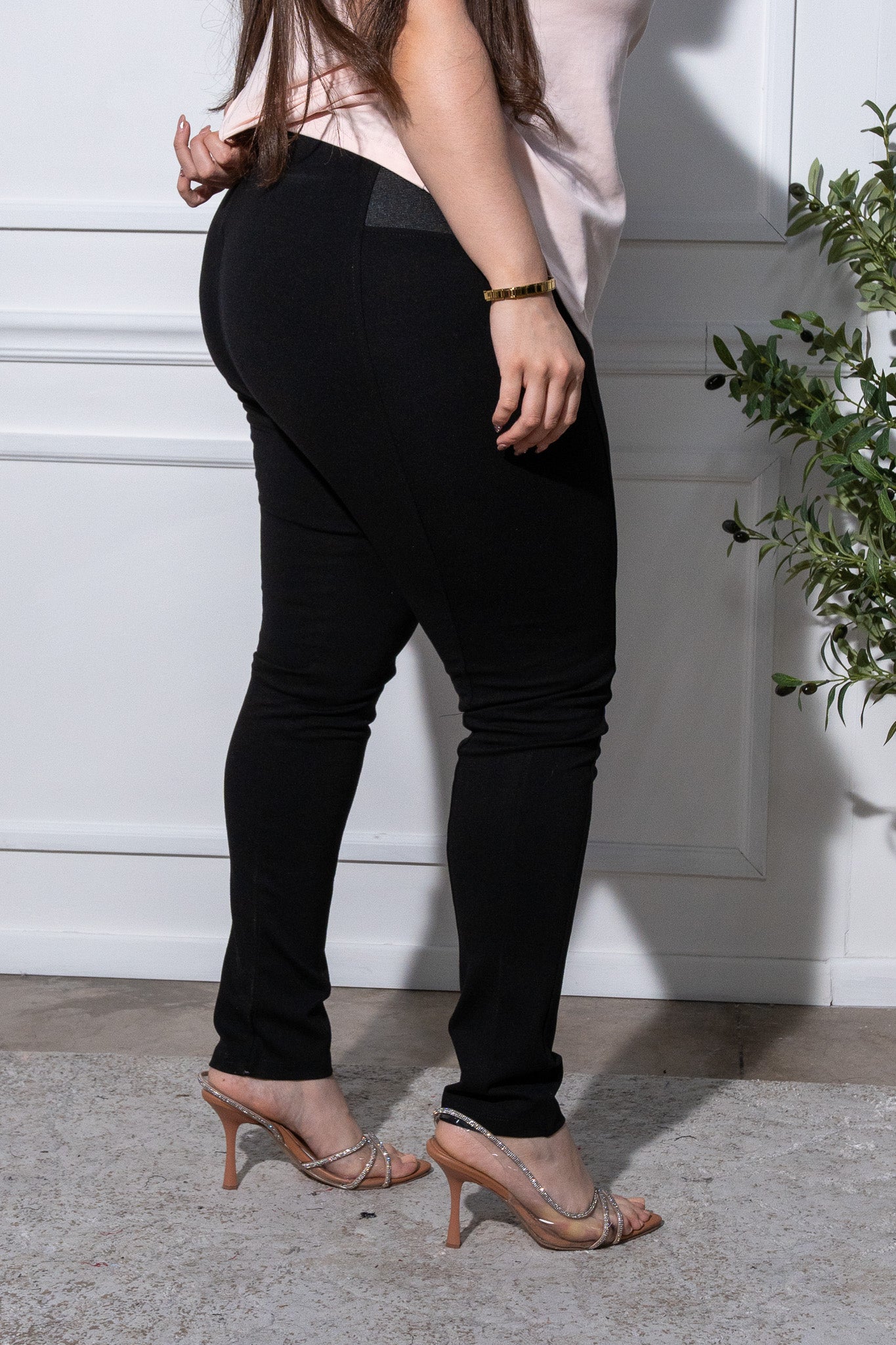 Black leggings with elastic waistband