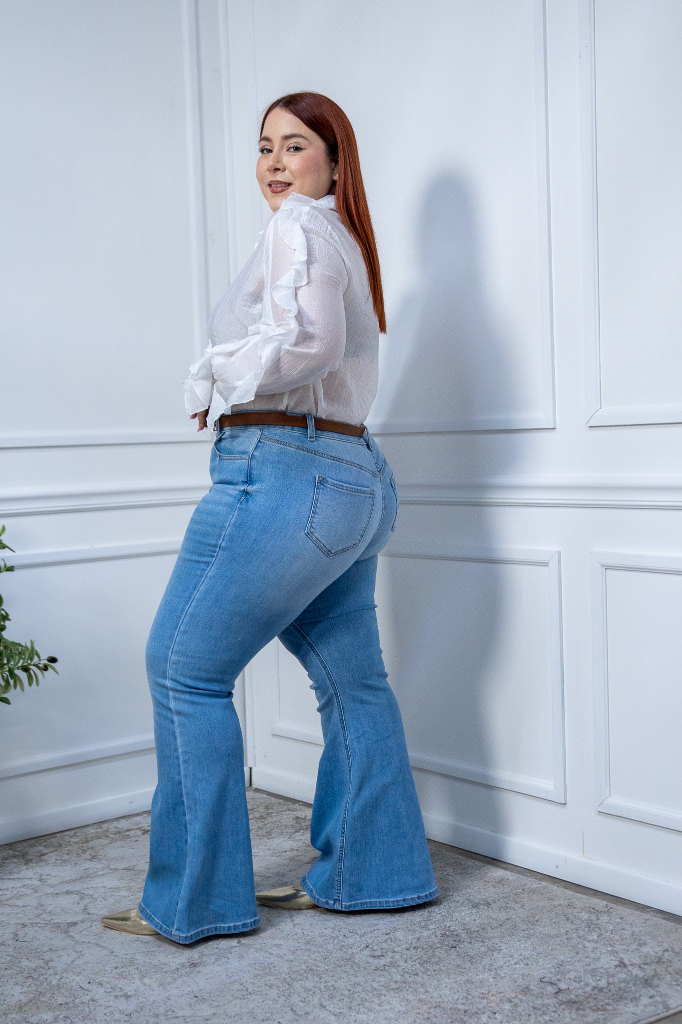 Jeans Curvy Mezclilla Stretch Campana Deslavado Claro Casual