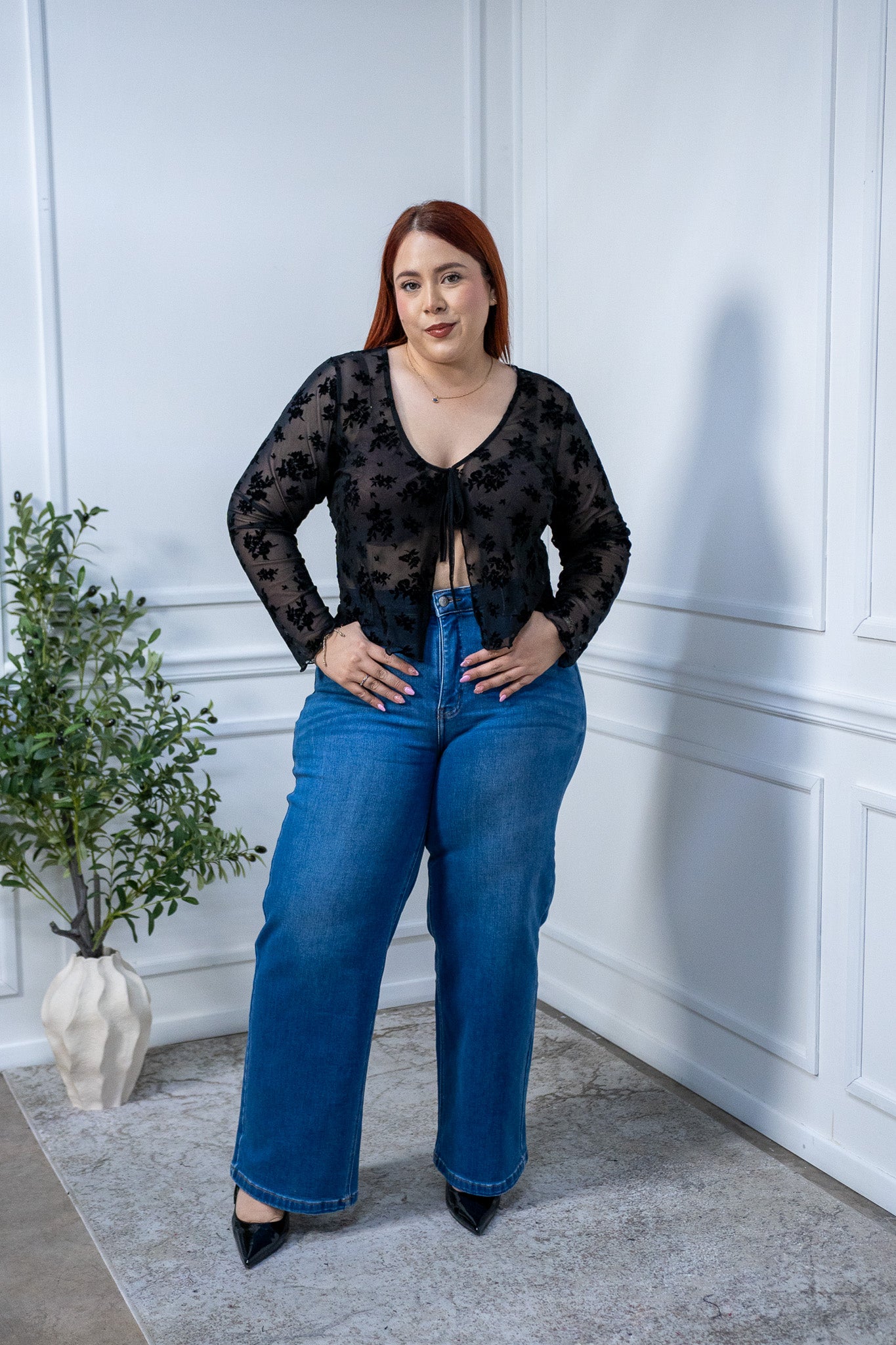 Blusa mersh c/flores neg