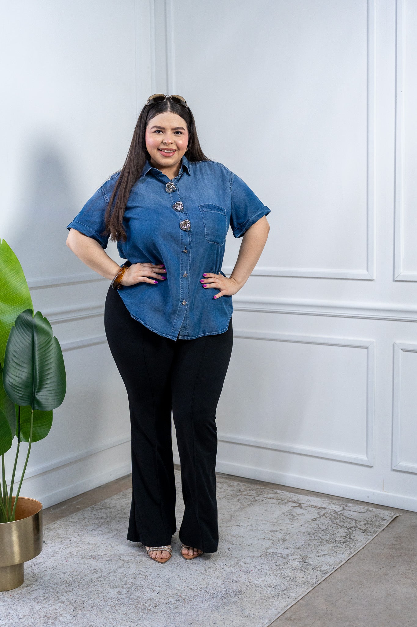 Pantalón Curvy Vestir Campana Negro Pliegues Estilizan Pierna