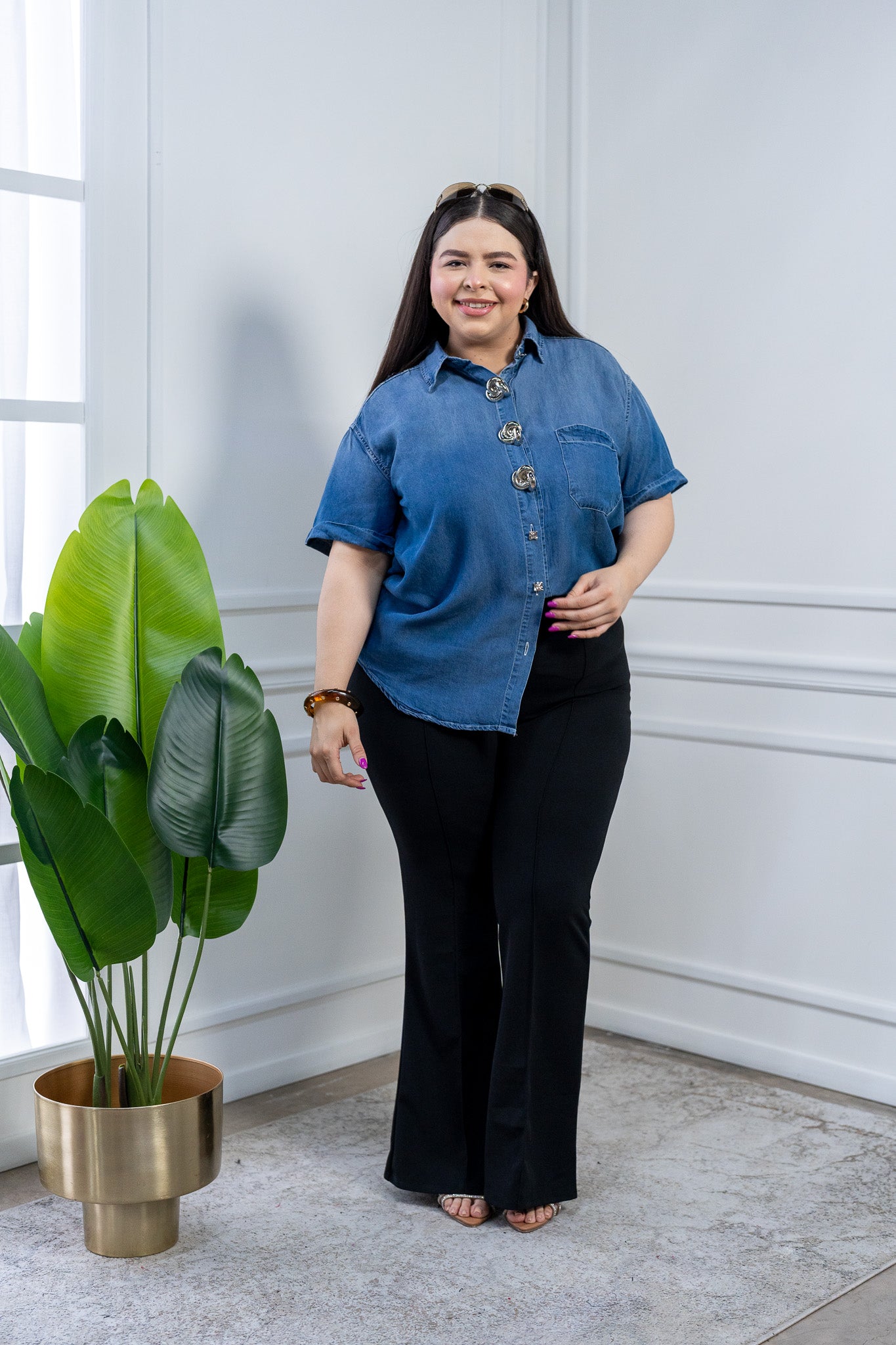 Pantalón Curvy Vestir Campana Negro Pliegues Estilizan Pierna