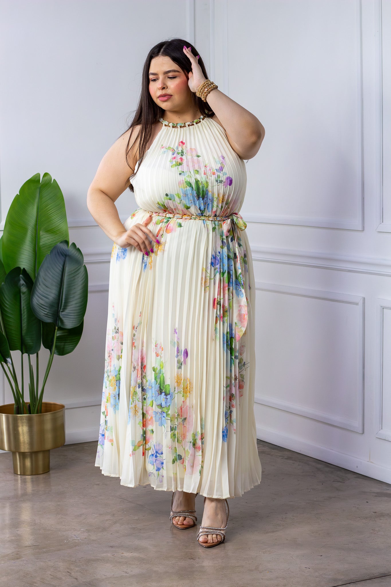 Maxi Vestido Curvy Halter Plisado Floral Acuarela Gala