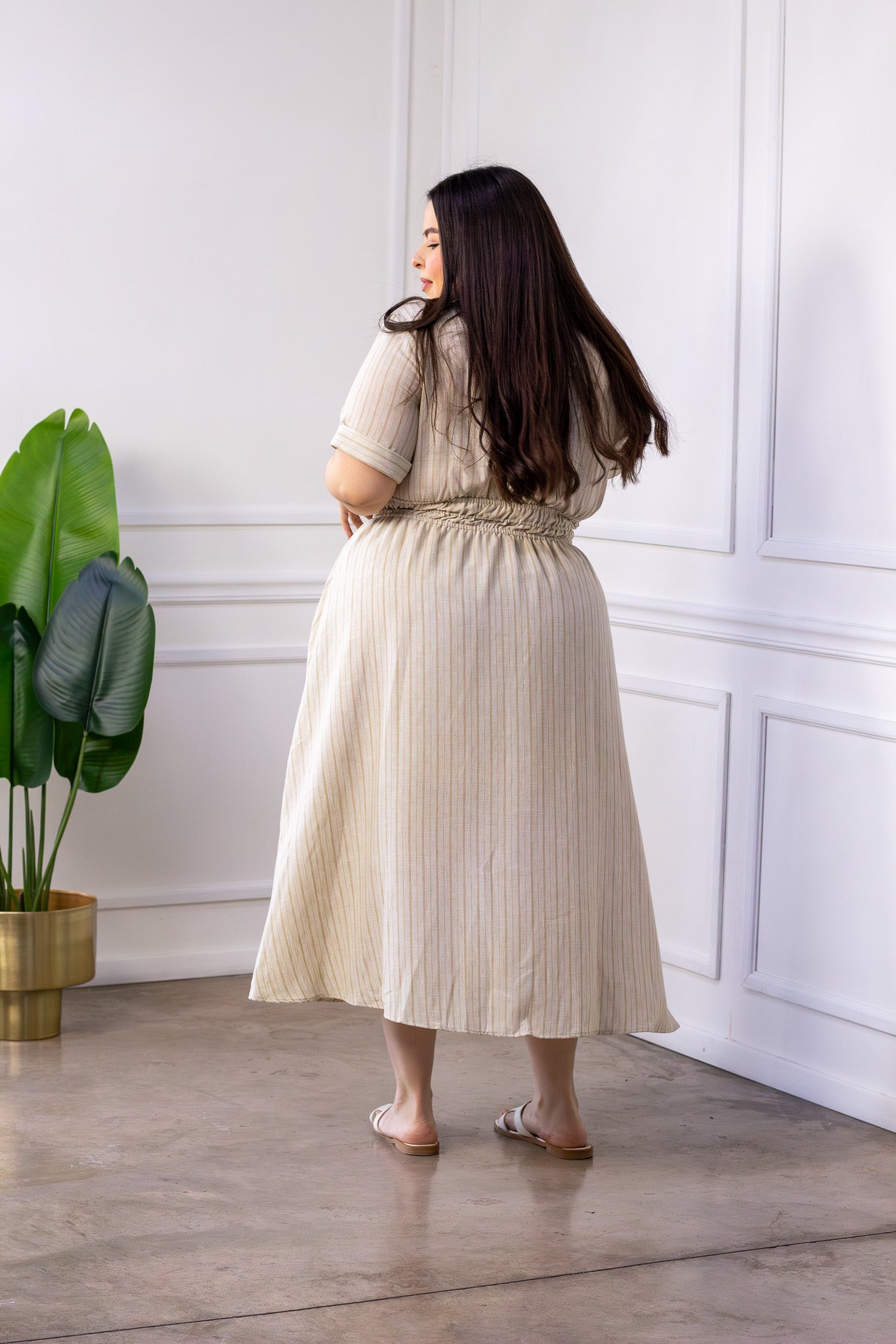 Vestido Curvy Camisero Beige Rayas Midi Jareta Ajustable
