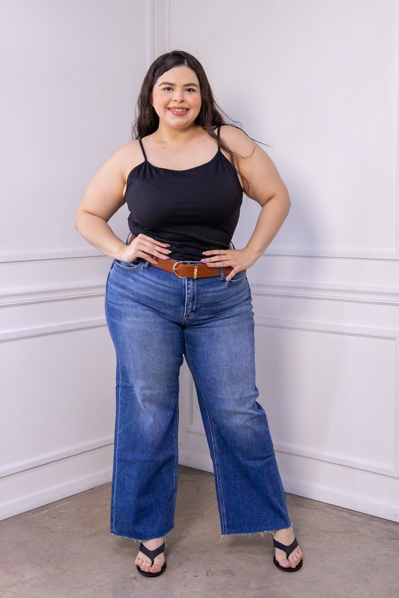 Dark cropped straight jeans