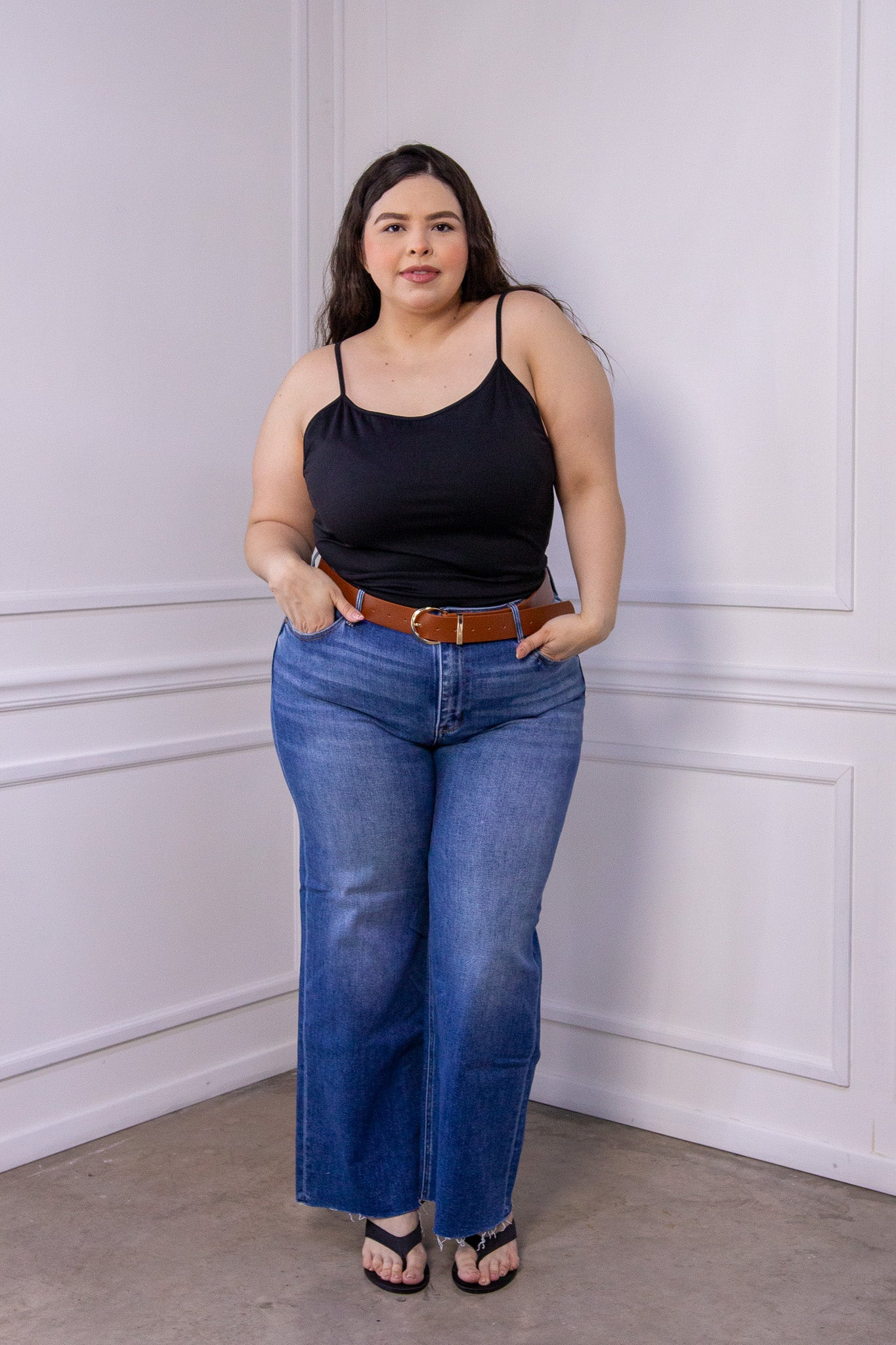 Dark cropped straight jeans