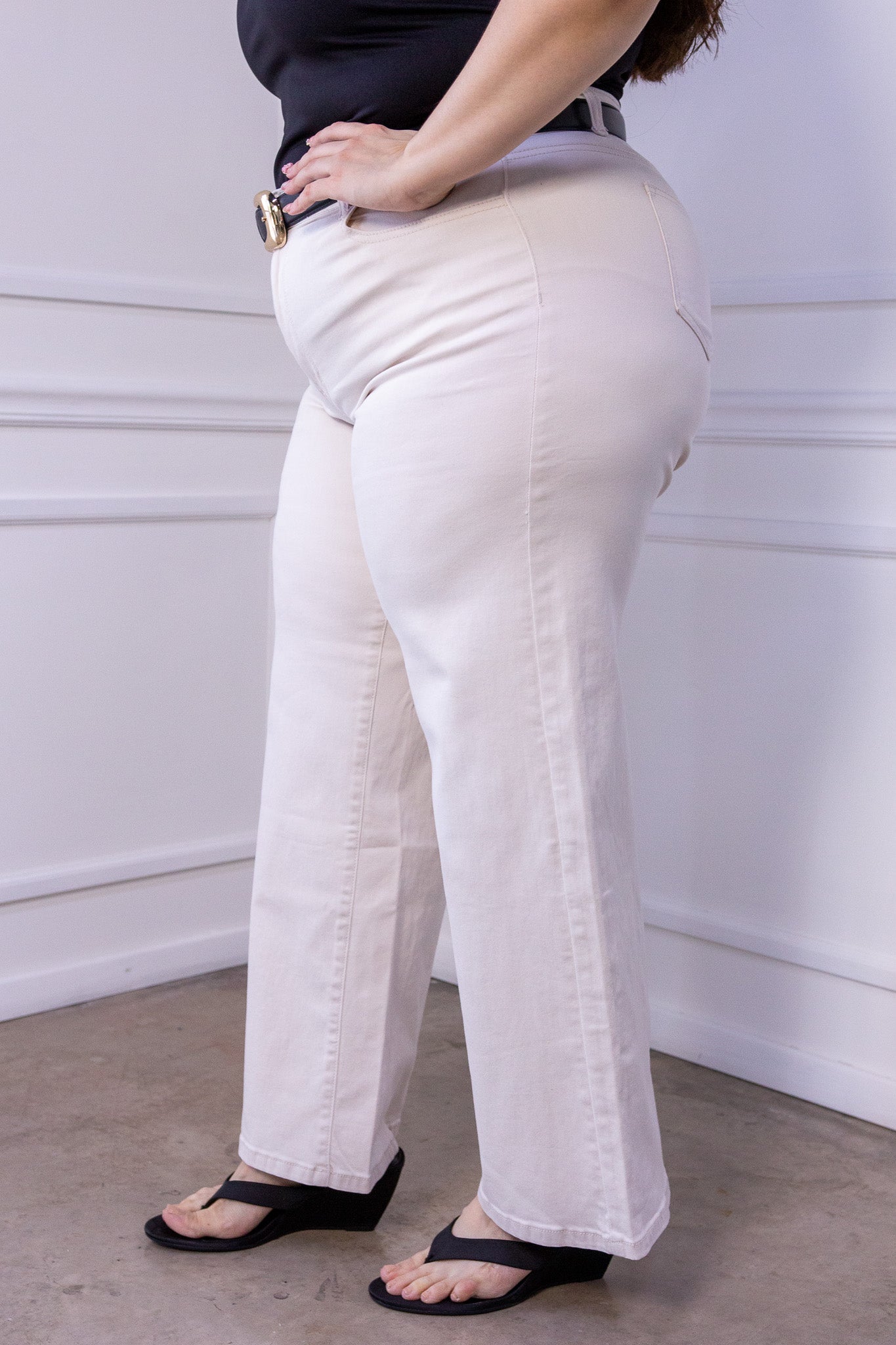 Jeans Curvy Campana Cintura Alta Color Hueso