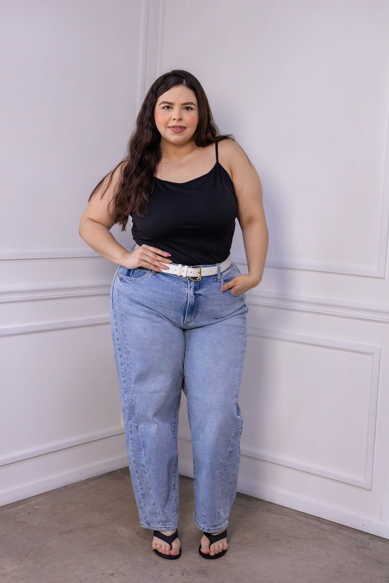 Blusa Curvy Tirantes Licra Negra Básica Esencial