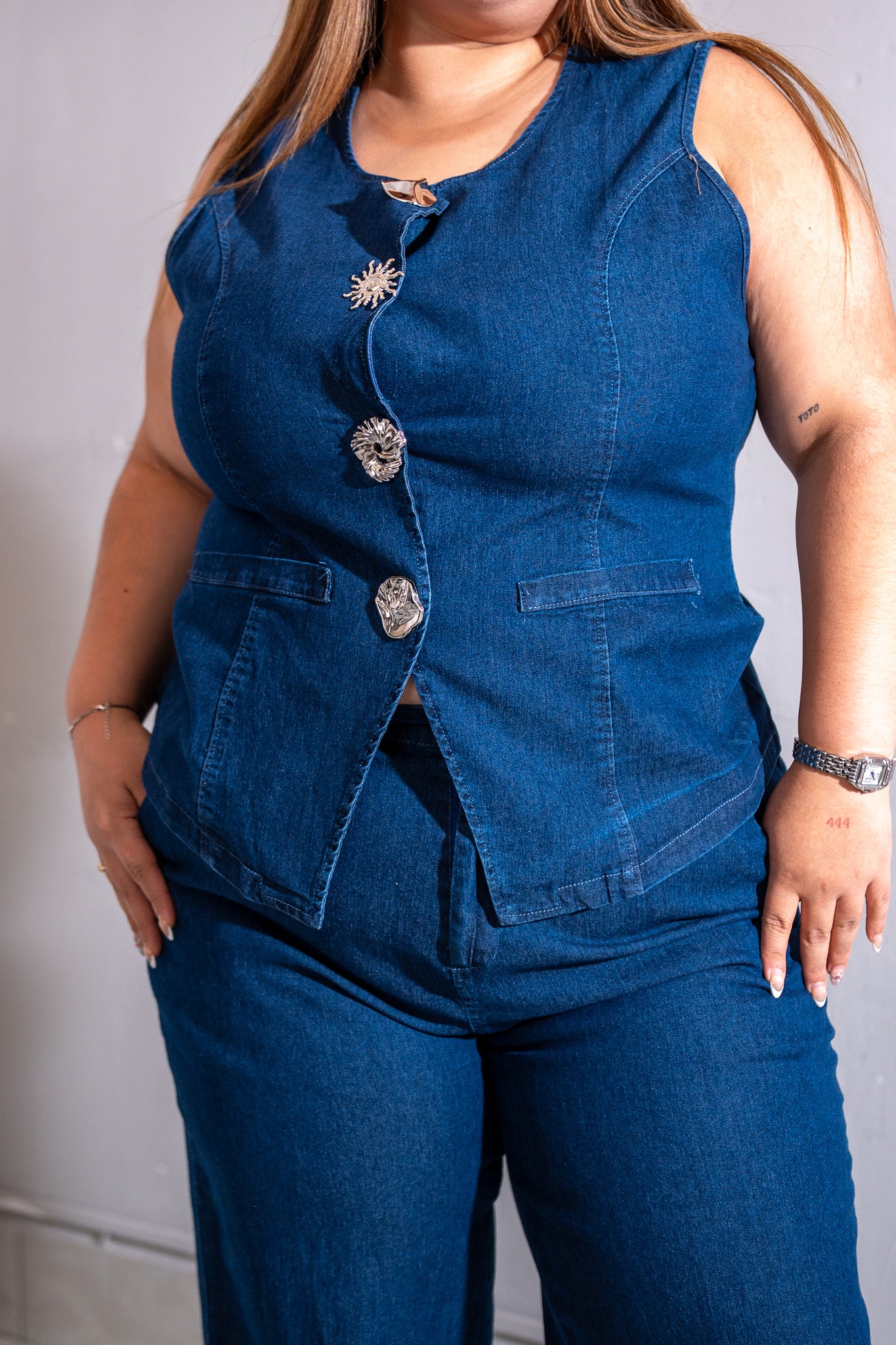 Set Curvy Chaleco y Pantalón Ancho Denim Oscuro