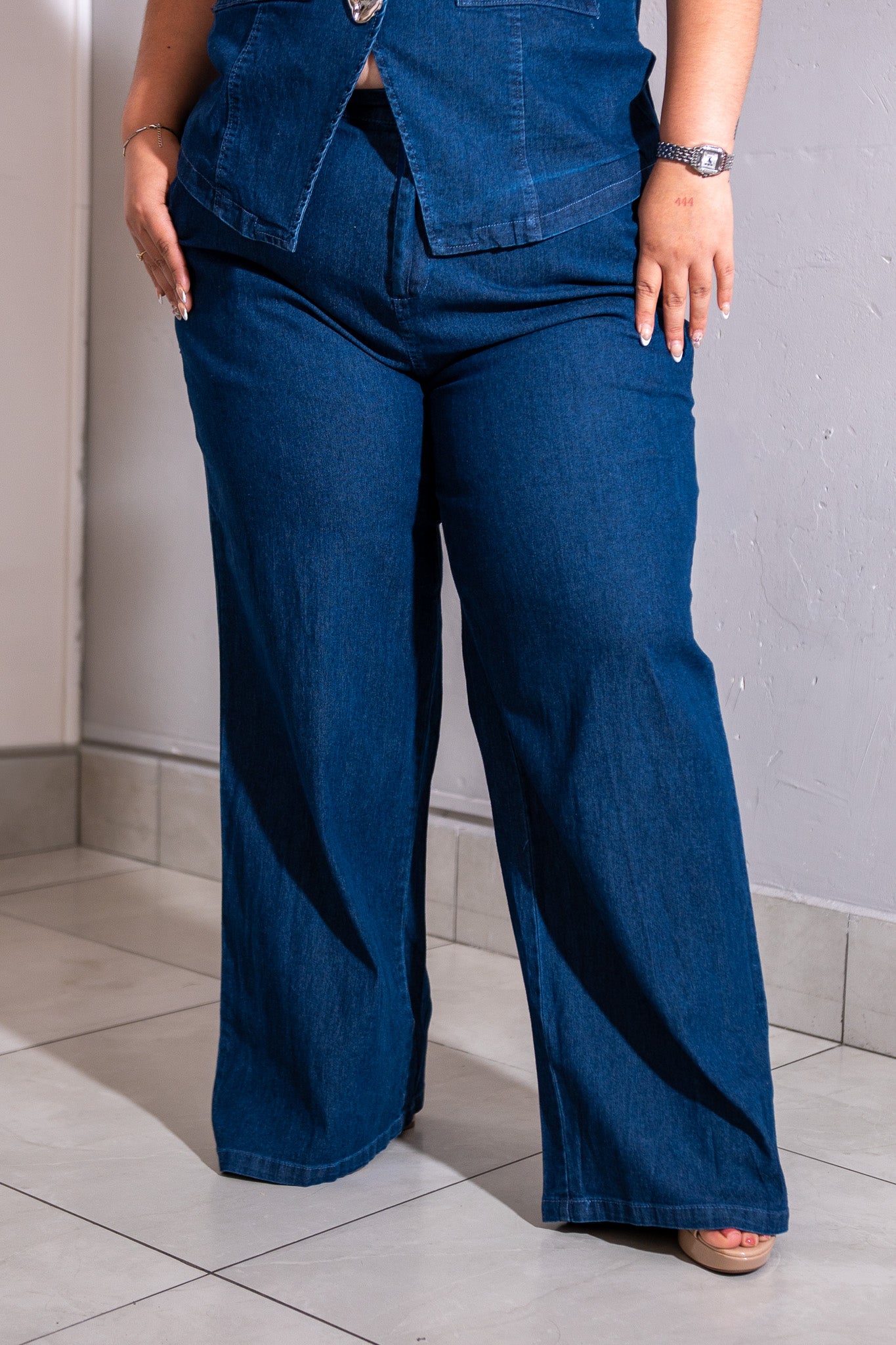 Set Curvy Chaleco y Pantalón Ancho Denim Oscuro