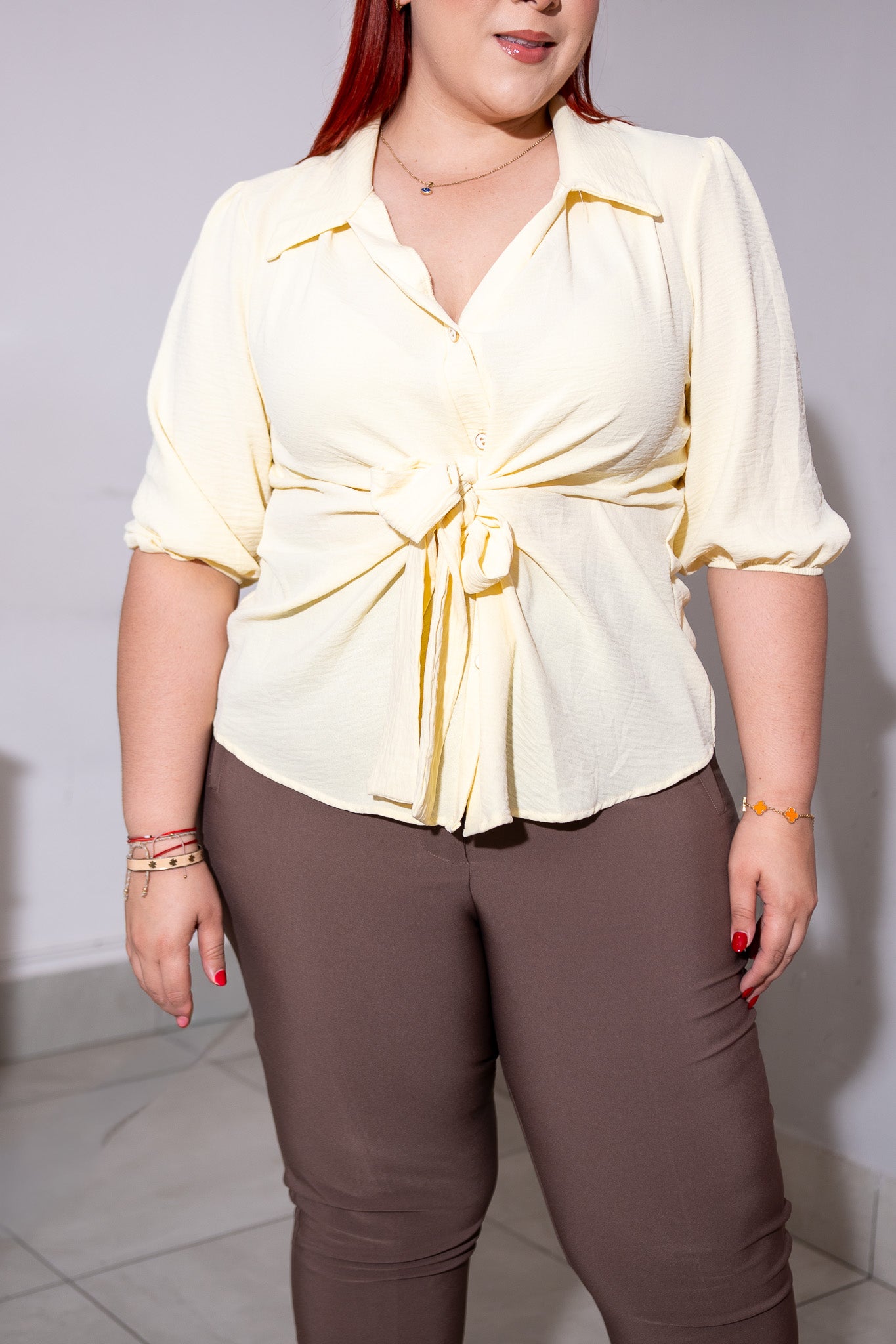 Blusa Curvy con Lazo Manga Abullonada Amarillo
