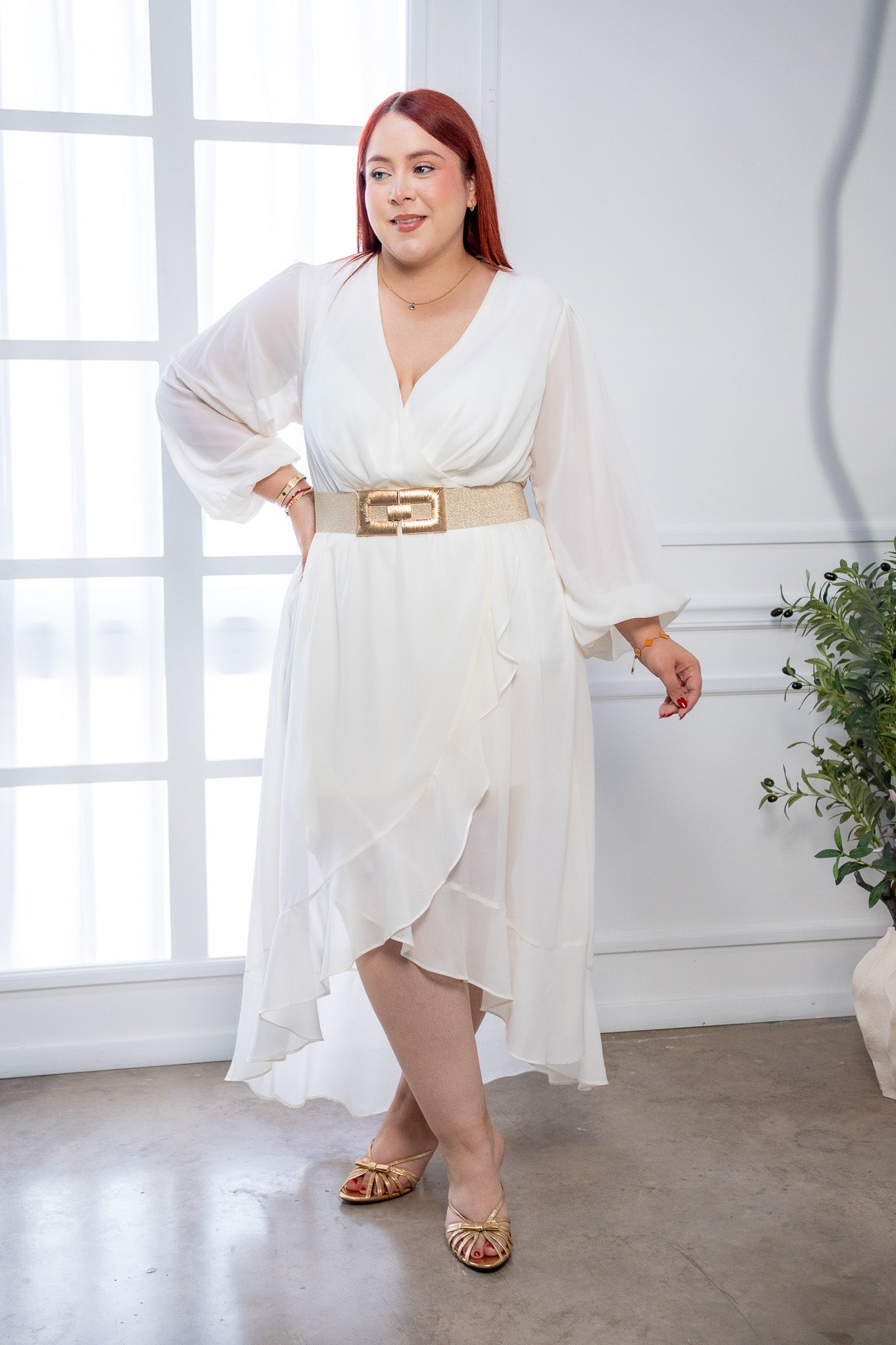 Vestido Curvy Cóctel Gasa con Forro Color Ivory Statement