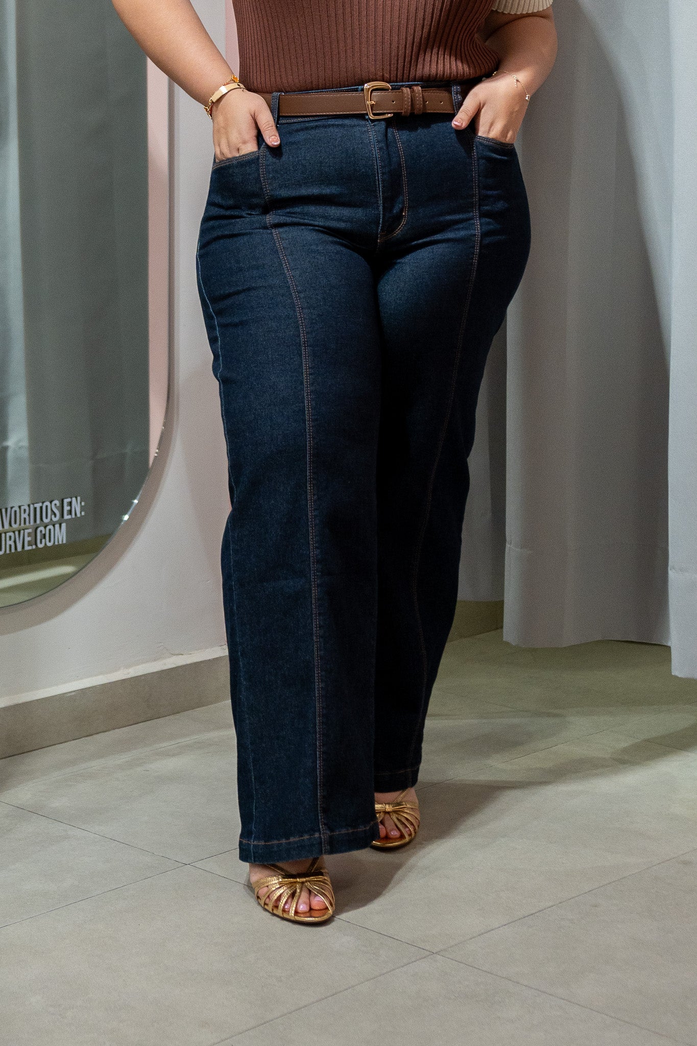 Jeans Wide Leg Linea Frontal Curvy Oscuro