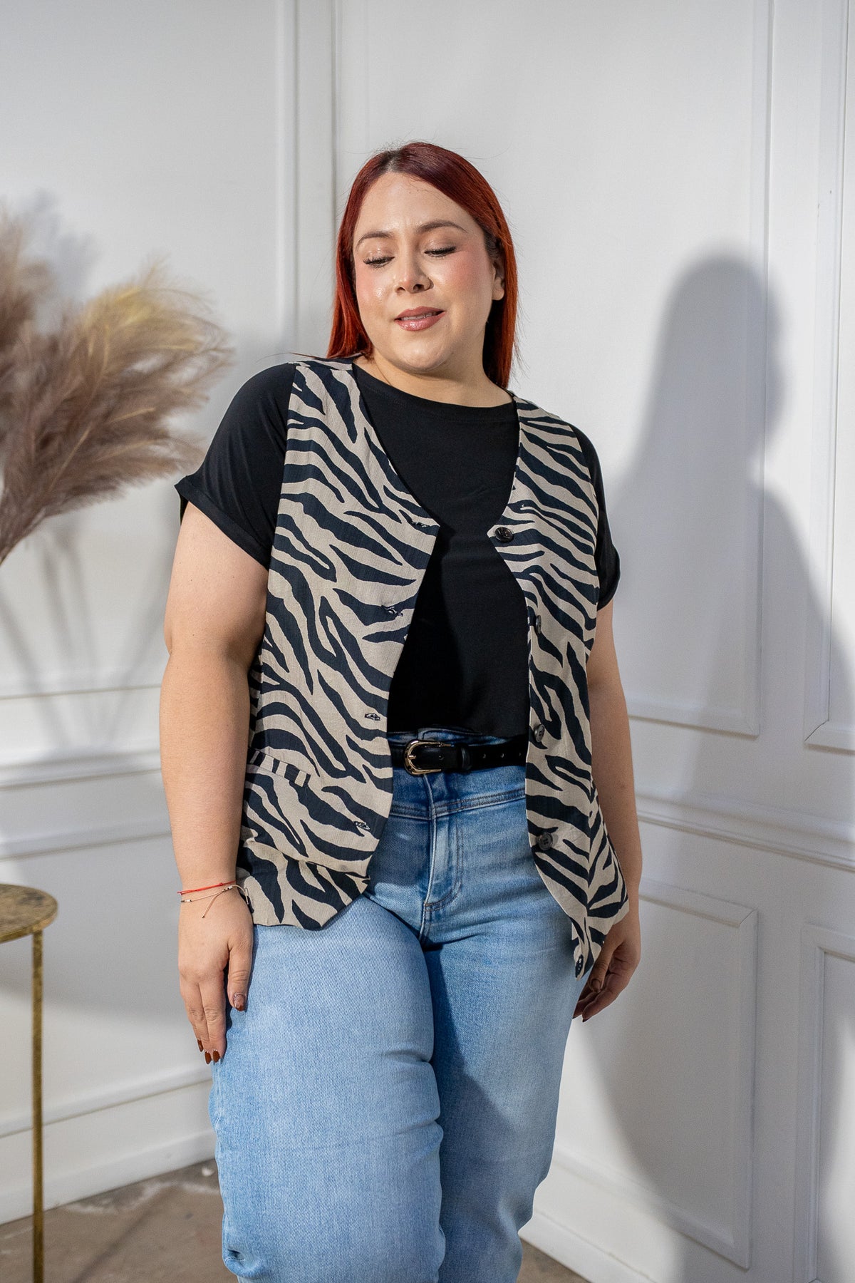 Blusa Curvy Licra Cuello Redondo Manga Corta Negro Atemporal