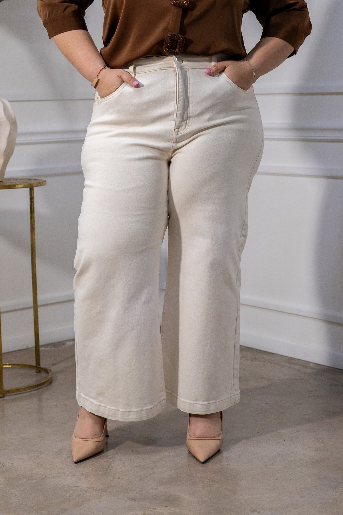 Jeans Curvy High Rise Crop Wide Leg Ivory