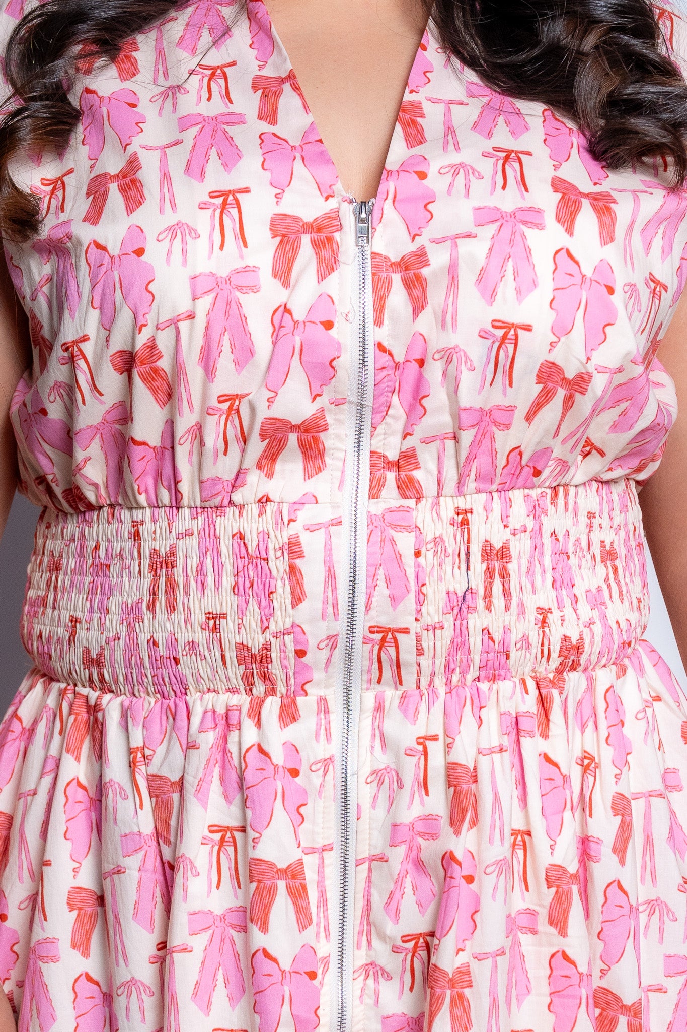 Vestido print moños rosa