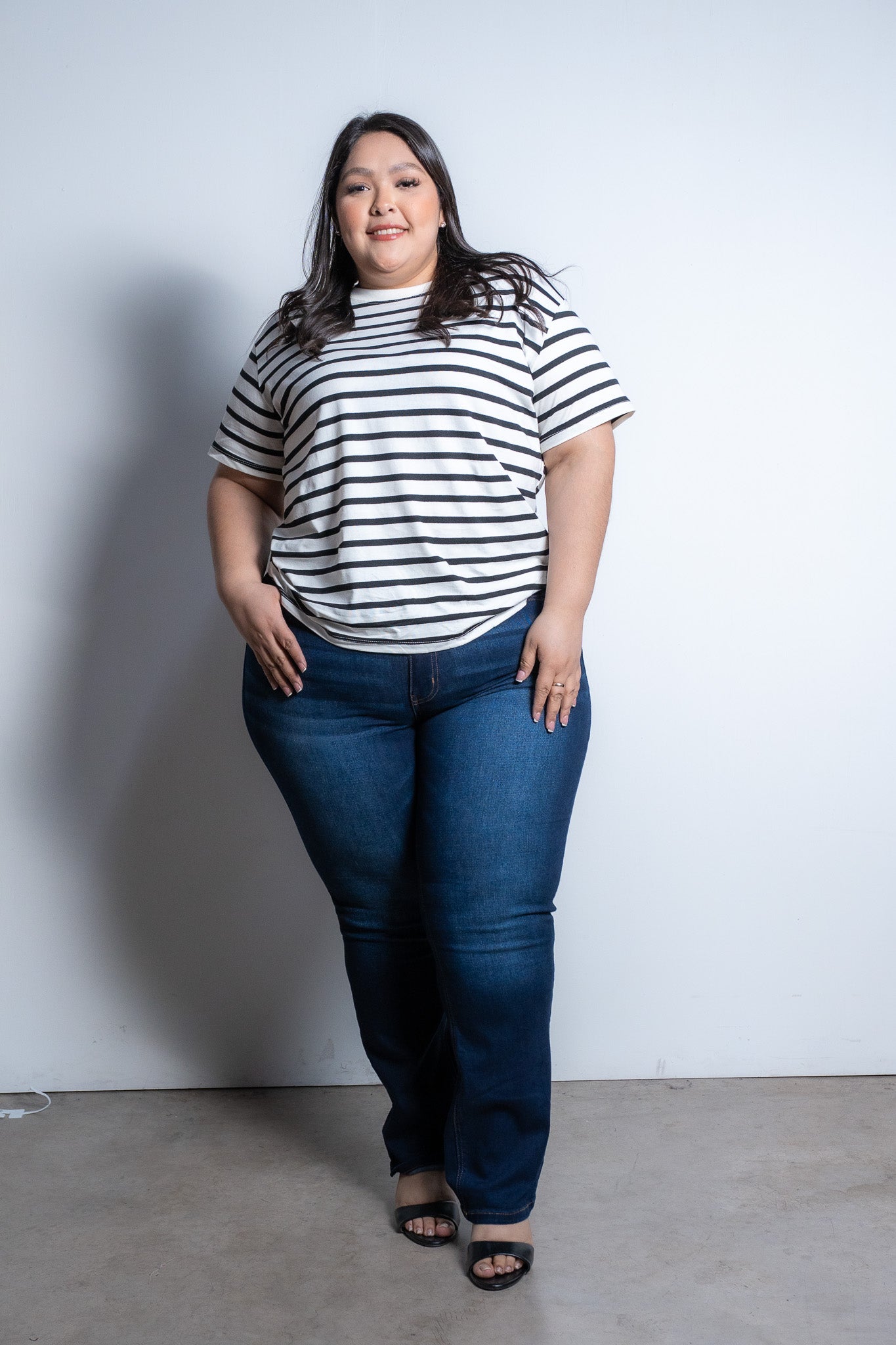 Jeans basico liso recto osc