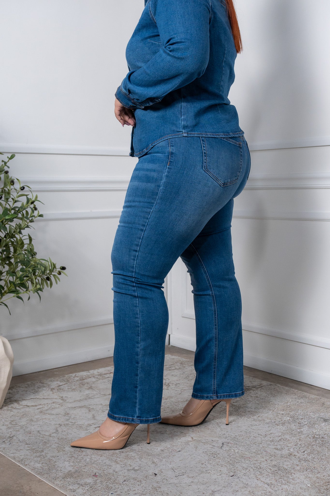Jeans Curvy Recto Claro Stretch que Realza Curvas y Estiliza