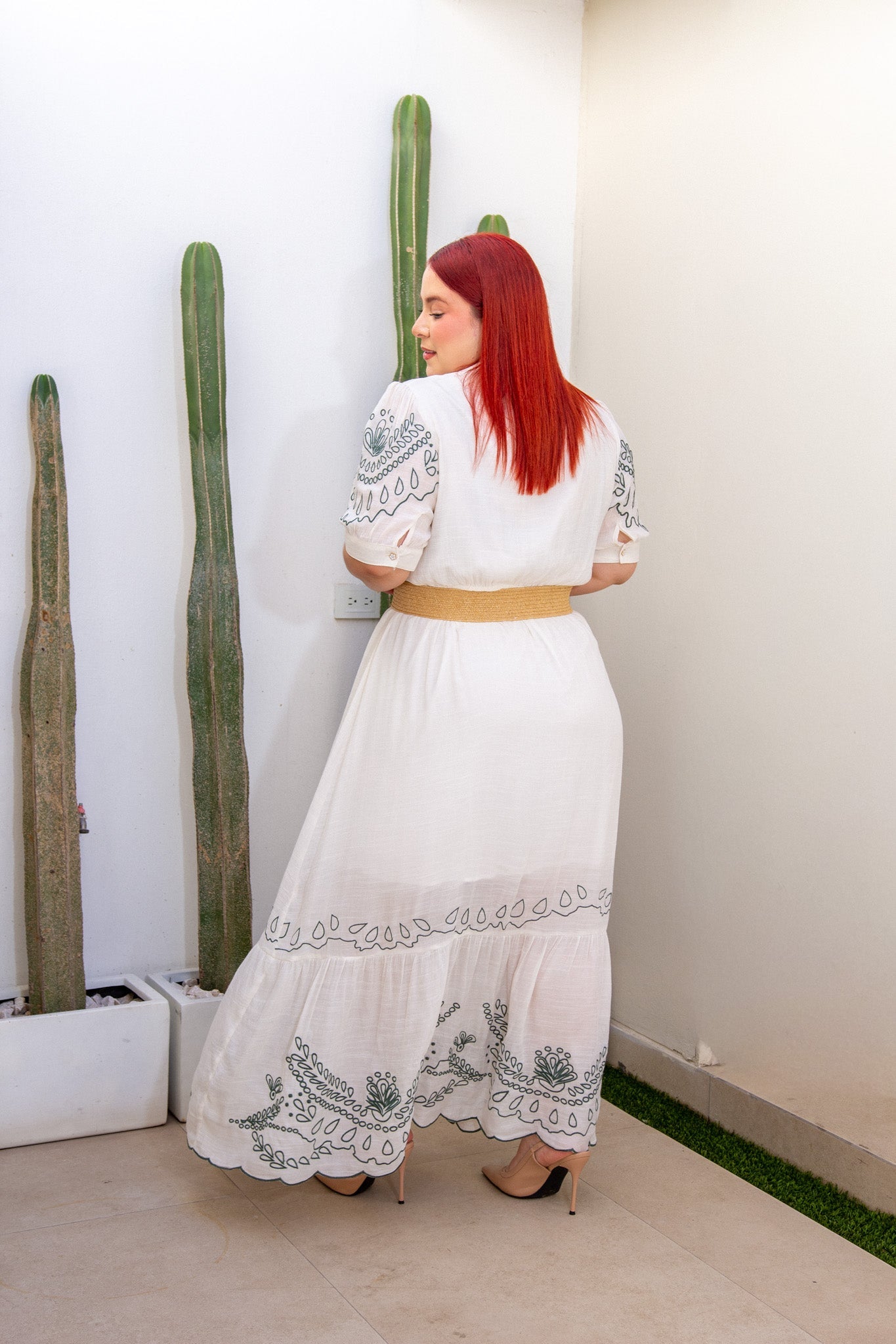 Vestido Maxi Camisero Curvy Bordado Calado Manga Globo Ivory