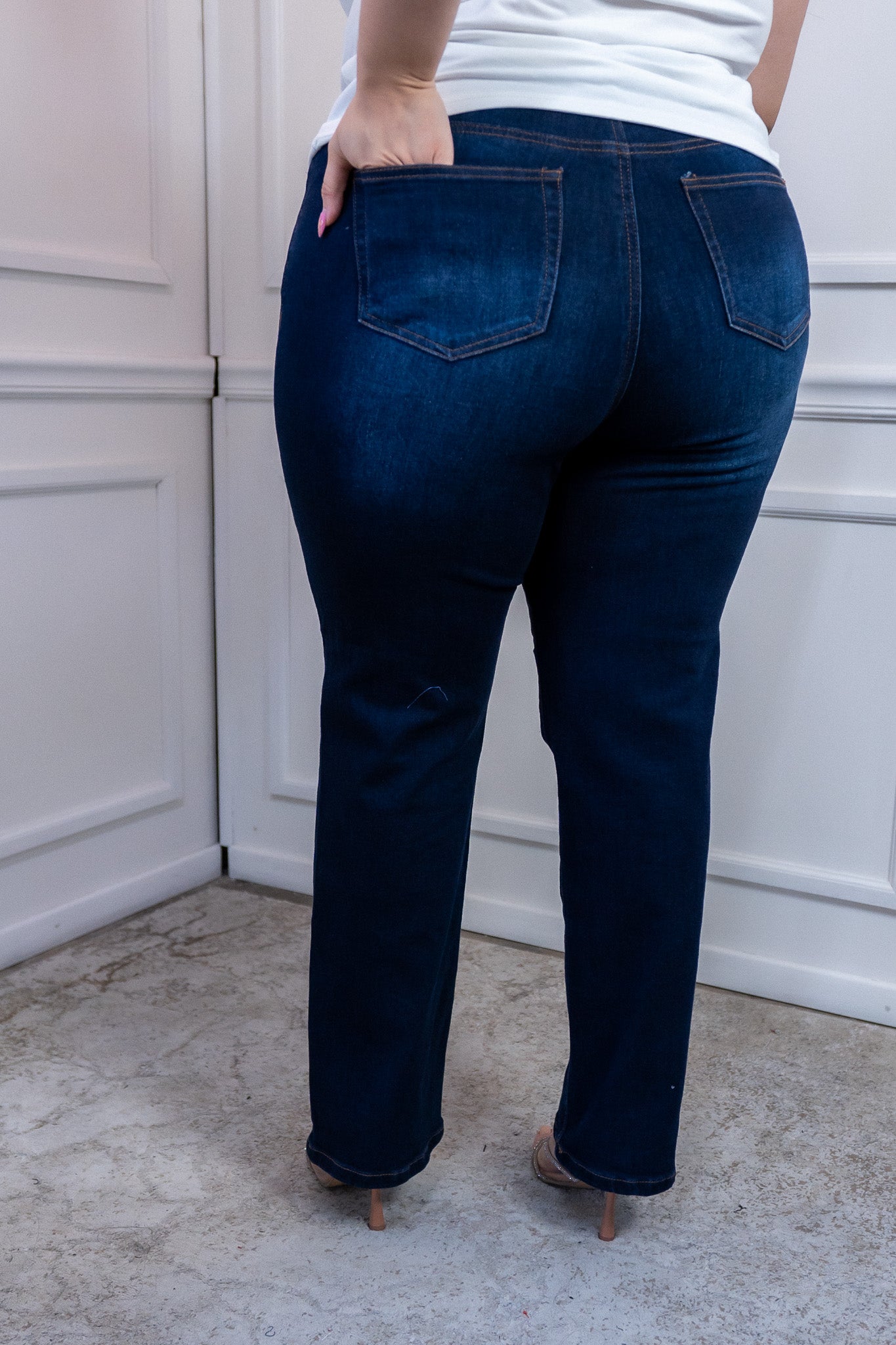 basic plain straight dark jeans