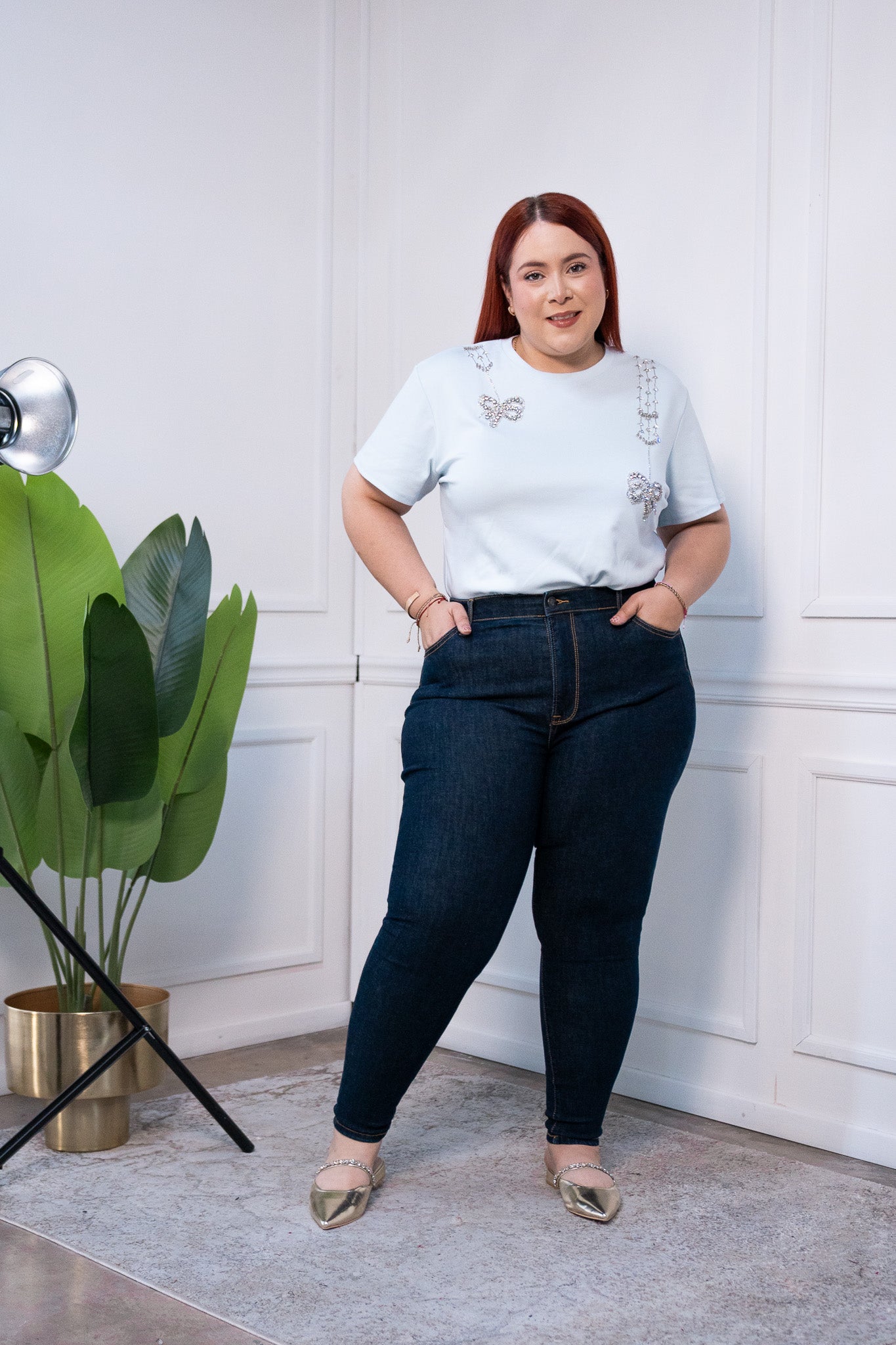 Blusa detalles piedras azul