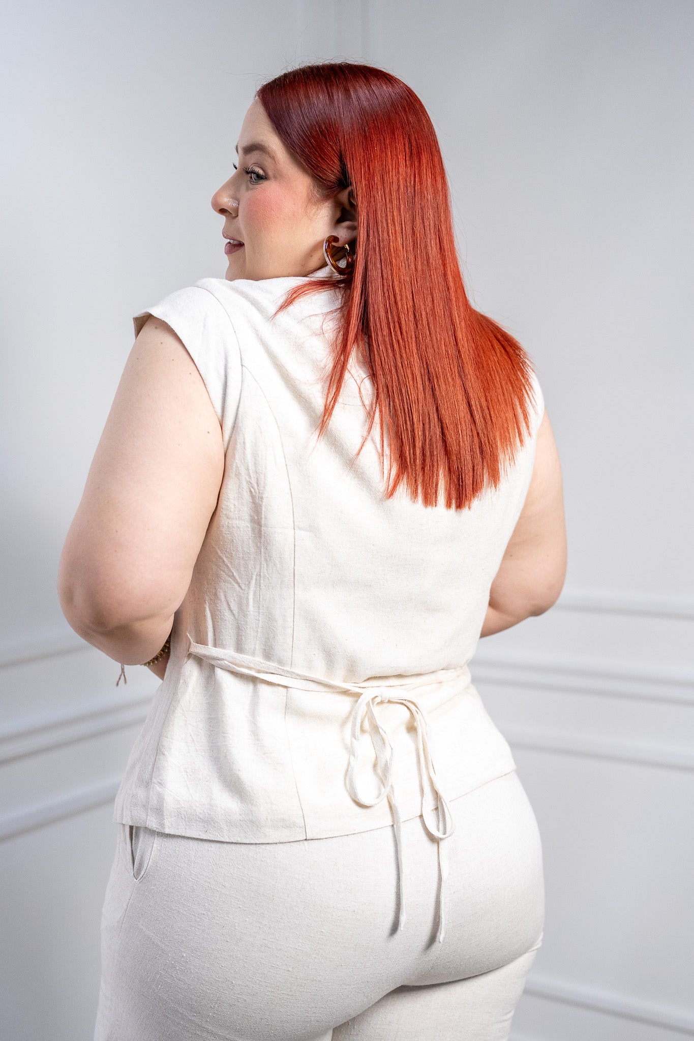 Conjunto Curvy Lino Marfil Chaleco y Palazzo Elegante Verano